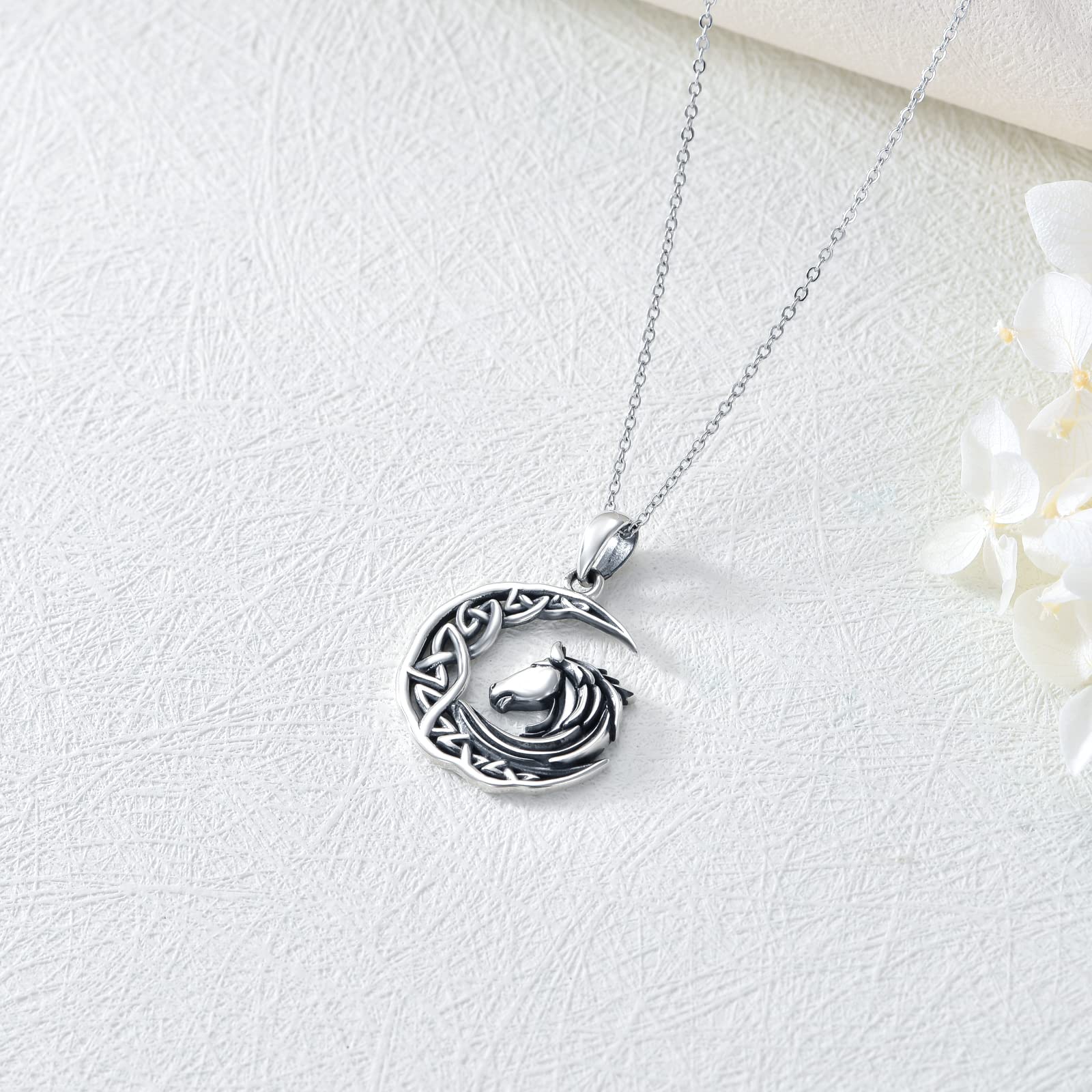 ONEFINITY Halskette mit keltischem Knoten, Sterlingsilber, Anhänger mit keltischem Pferd, Schmuck, Geschenke für Pferdeliebhaber
