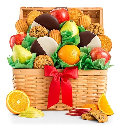 GiftTree Cesta de regalo de frutas frescas y galletas de primera calidad, con galletas de mantequilla naturales rodeadas de frutas frescas y