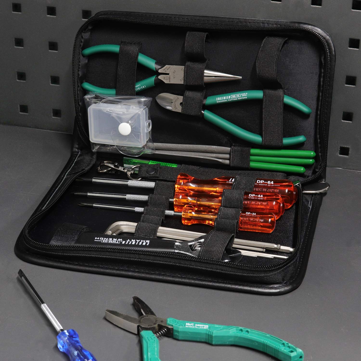 (未使用･未開封品)　エンジニア メンテナンスキット 19点セット KS-19 vf3p617 Amazon | ENGINEER エンジニア メンテナンスキット 19点セット KS-19