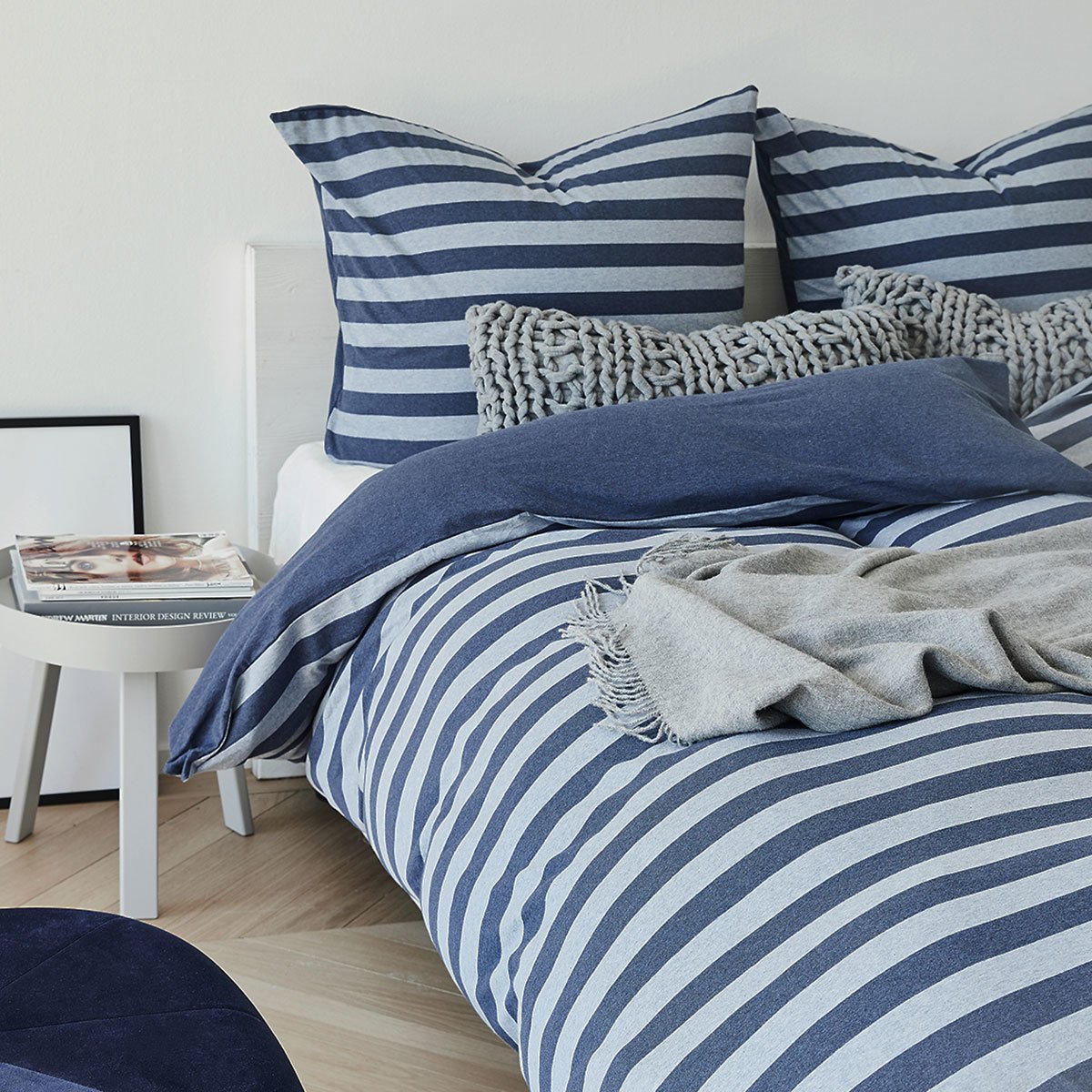 Traumschlaf Jersey Melange Wendebettwäsche Blau • Streifen & Uni • 100 % Baumwolle • Ganzjahresbettwäsche hautsympathisch & bügelleicht • 135x200 cm + 80x80 cm