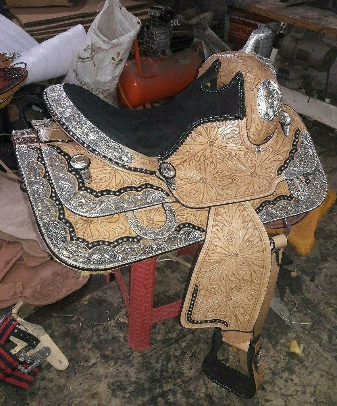Equestrian Universe Western Sella Completamente Show con Silver Corner Canchos (Beige)