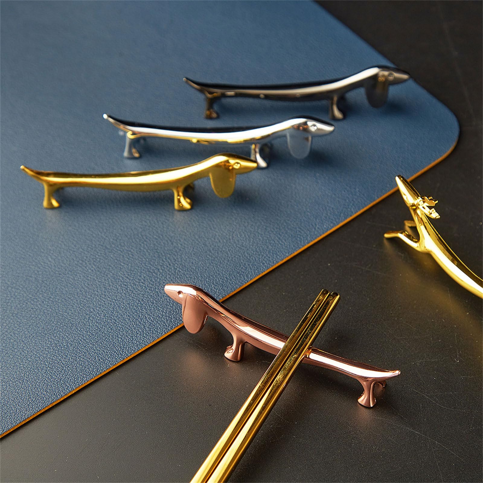 YZYDF Pack of 2 Dachshund Chopstick Rests Portable Dog Shaped Chopstick Rest Holder Decorative Chopstick Display Stand Rack