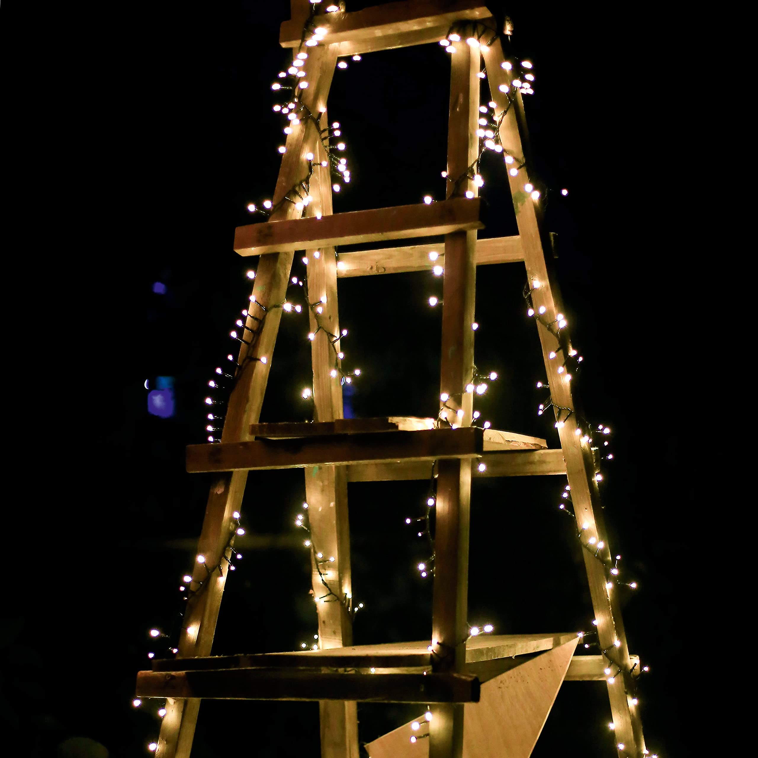 hellum LED Lichterkette außen Cluster, 15,98m 800 LED Cluster Lichterkette warmweiß mit Timer, Strombetrieben indoor & outdoor, Weihnachtsbaumbeleuchtung mit Kabel <59 lm 530193