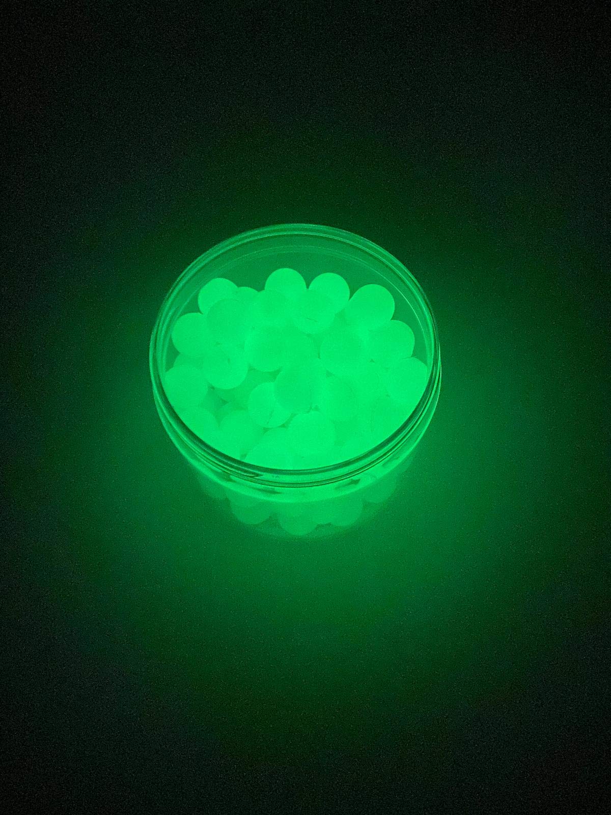 100 x Night Vision Silicon Rubber Balls in Green Fluorescence Paintballs Shining at Dark in 68 Cal.