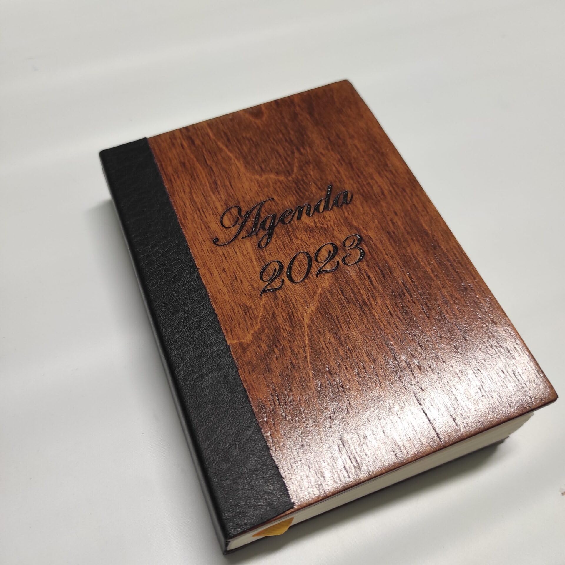 Agenda perpetua de madera con tapa grabada personalizable, encuadernación en símil piel negra, papel italiano, fabricada a mano en Italia, idea de regalo original