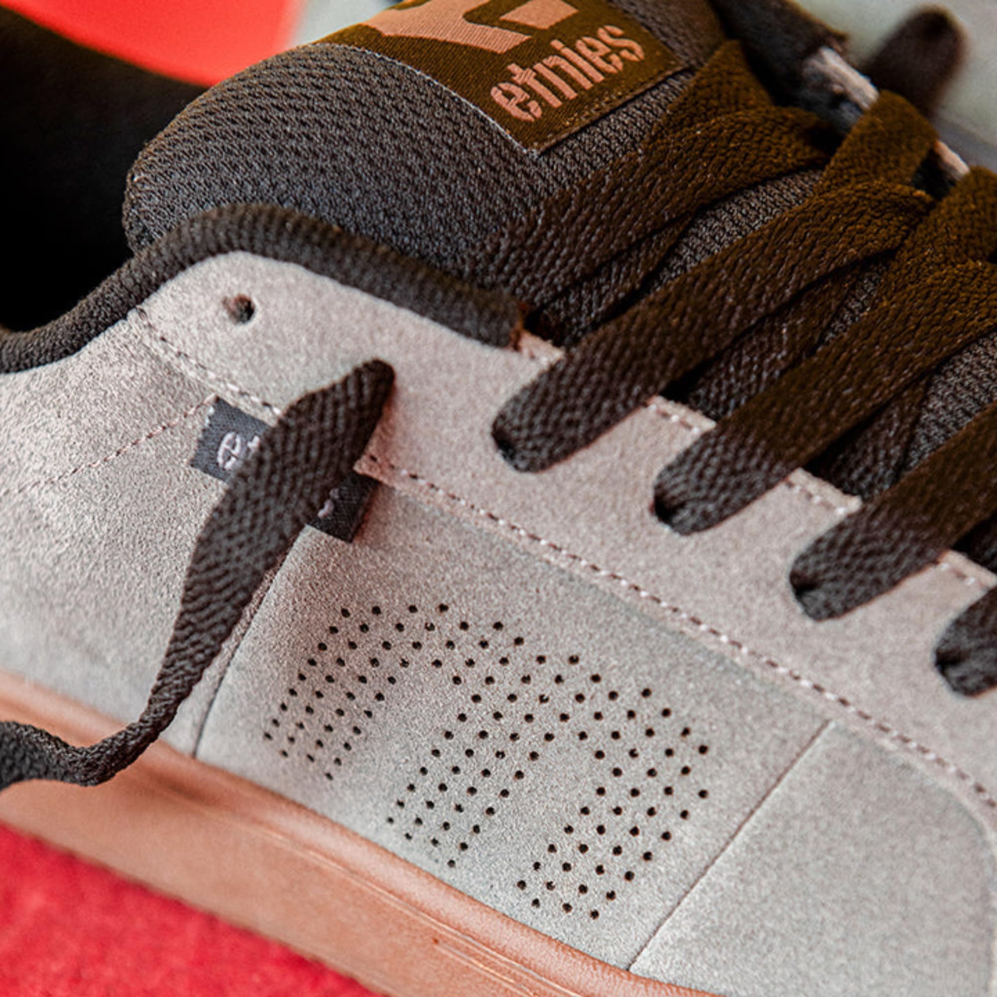 Etnies Kingpin - Skate Cupsole Iconique, Construction Renforcée, Confort Coussiné, Baskets du Quotidien