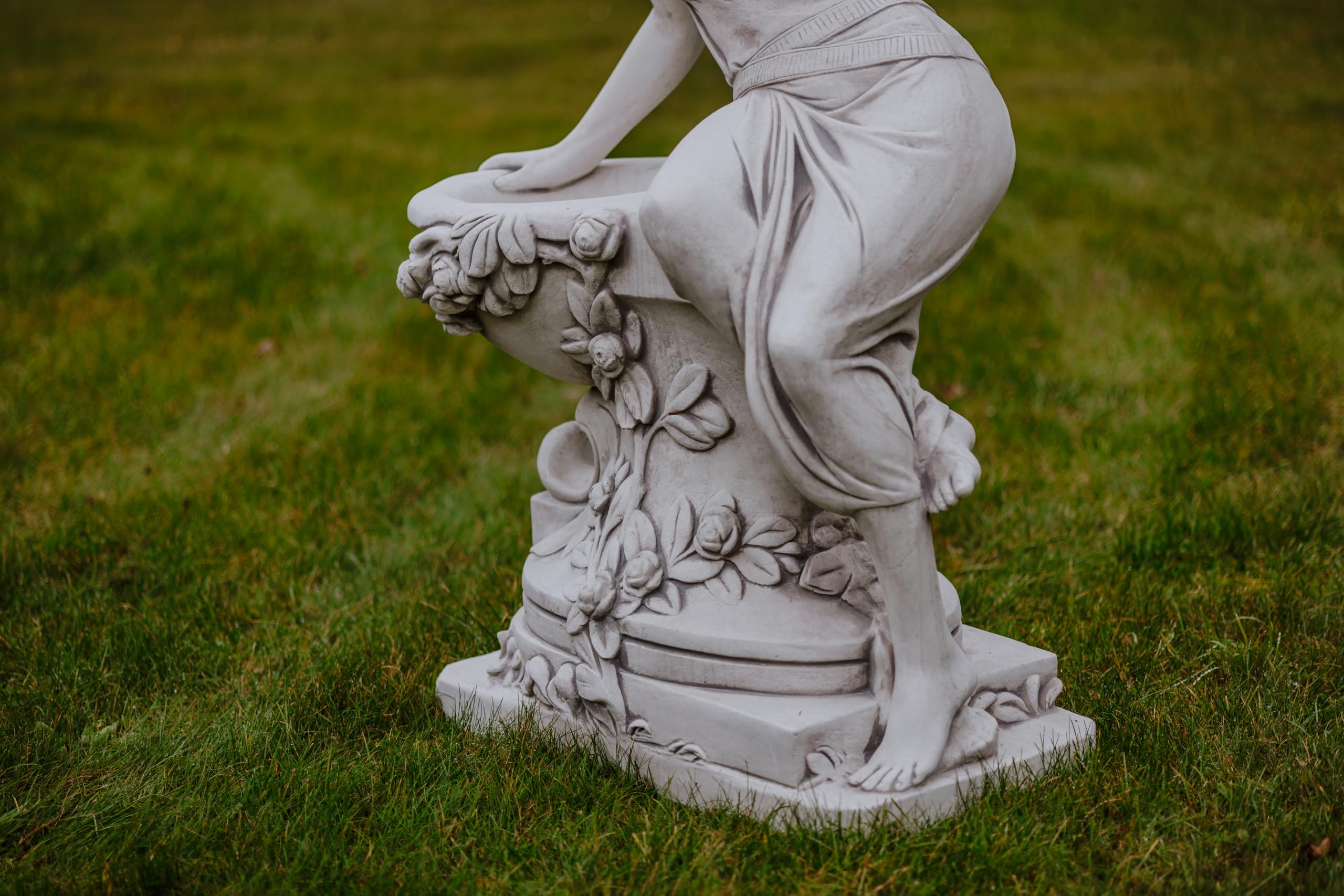 gartendekoparadies.de Frauen-Statue mit Pflanzschale Pflanzgefäß aus Steinguss, Grau, Frostsicher für Außenbereich, H. 141 cm, 398 kg