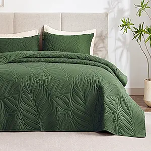 EXQ Home Quilt Set King Size Olive Green 3 Piece,Lightweight Soft Coverlet Modern Style Leaf Pattern Bedspread Set(1 Quilt,2 Pillow Shams)