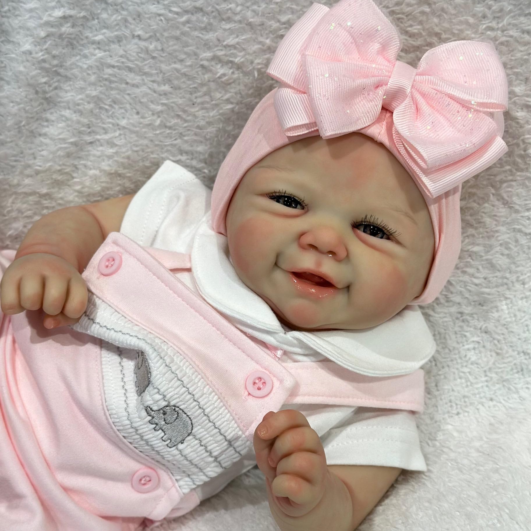 Reborn Baby Dolls - 48 cm, urocza uśmiechnięta dziewczyna, miękka, winylowa, realistyczna lalka bobas, prawdziwe lalki, z kompletnymi akcesoriami, idealne dla dzieci w wieku od 3 lat