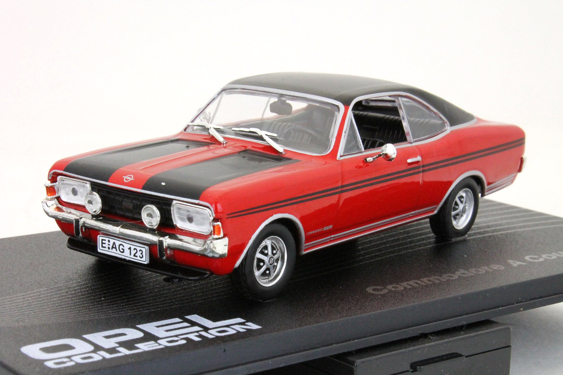IxoOpel Commodore A Coupe GS/E Bj. 1970-1971 rot / schwarz 1:43 Altaya
