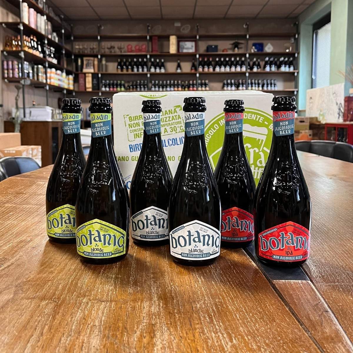 Baladin - Box Scorta Botanic - Mix: 4 Blonde, 4 Blanche, 4 IPA - Birra Analcolica - 12 bottiglie da 33 cl