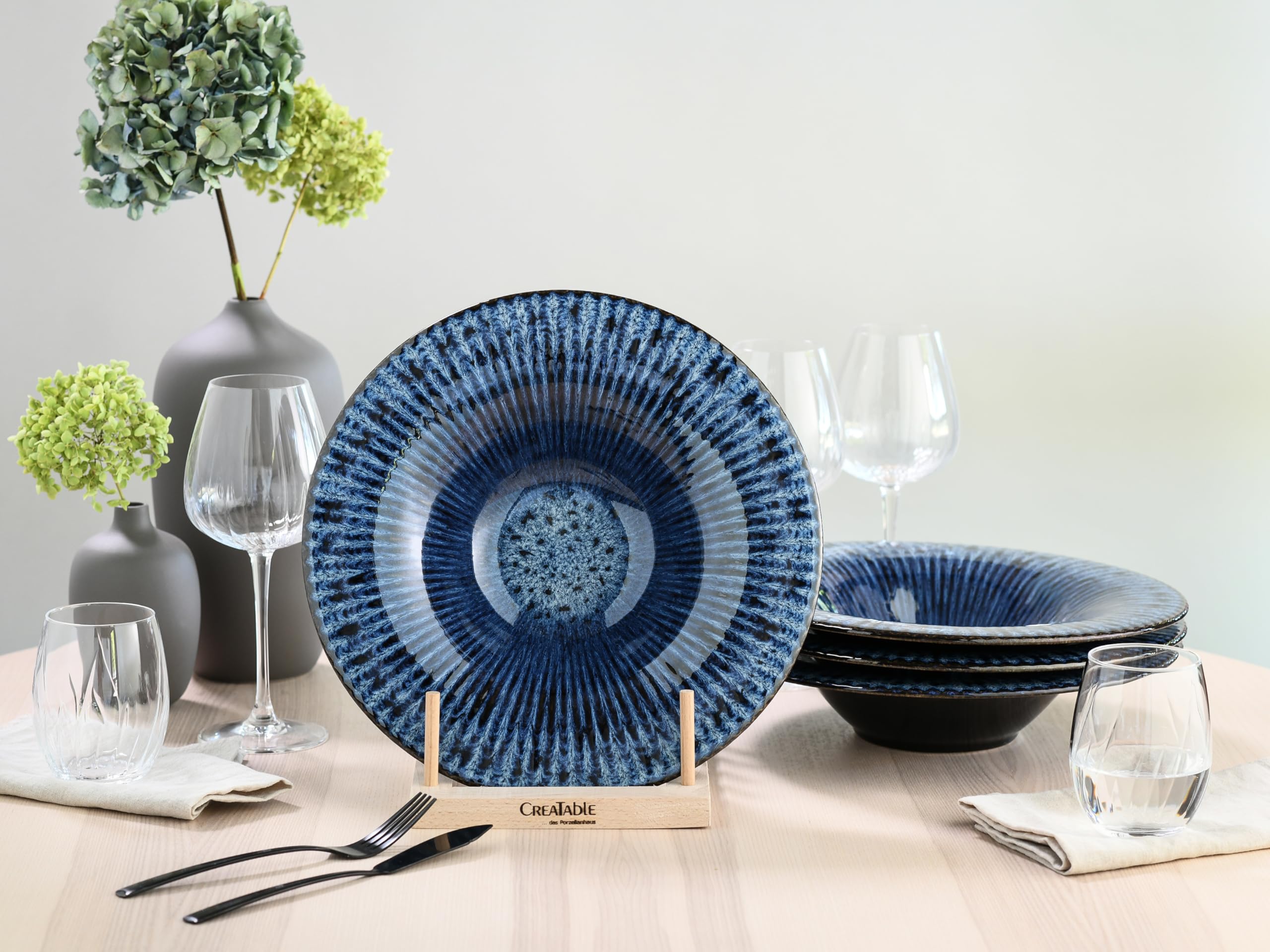 CreaTable, Allegra Magic Blue 24977 Lot de 4 assiettes à pâtes en grès pour 4 personnes Passe au lave-vaisselle et au micro-ondes Fabriqué en Europe
