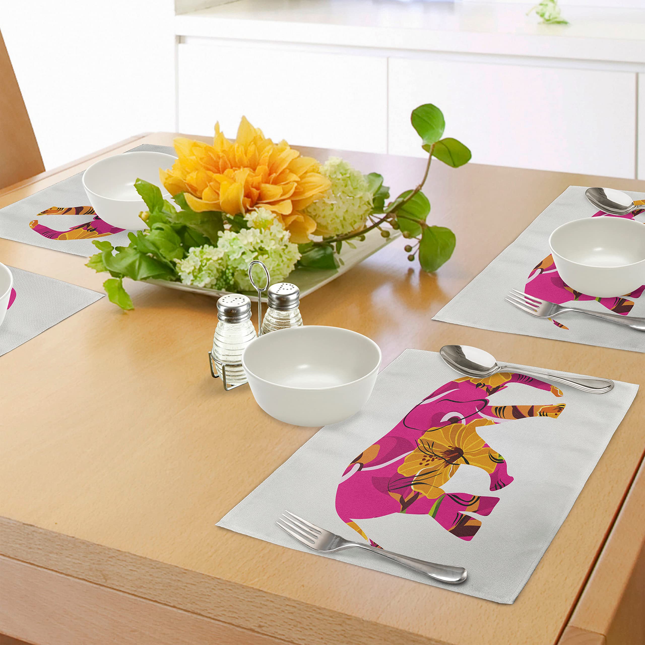 Set Di 4 Tovagliette Americano ABAKUHAUS Elefante Safari, Tessuto Lavabile Impermeabile, 45x30 Cm, Grigio Crema
