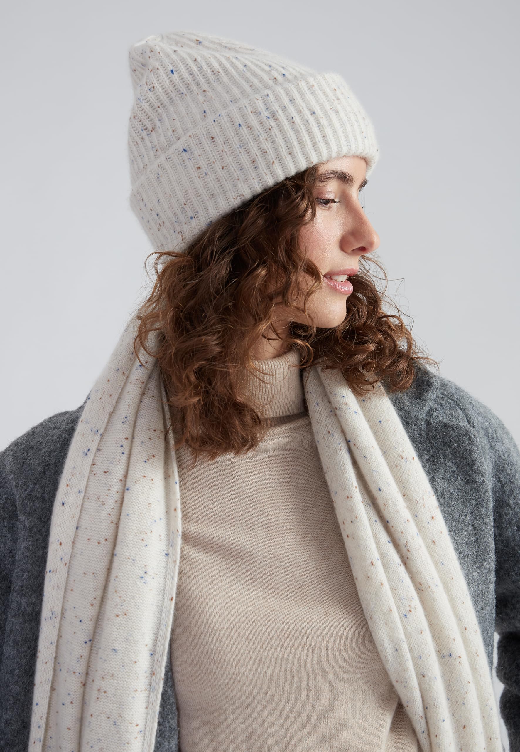 Style & Republic Berretto da Donna in Cashmere in 100% Cashmere – Il Tuo Morbido Berretto di Alta qualità per Eleganti momenti Autunnali e Invernali – Disponibile in Diverse tonalità