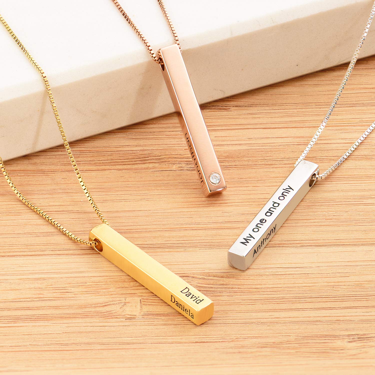 MyNameNecklace MYKA Collar Personalizado de Barra Grabado 3D en Plata - Regalo Día de las Madres, Regalos para Ella