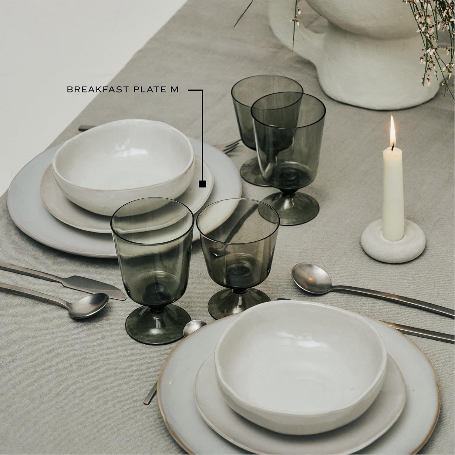 Serax Breakfast Plate | La Mère tableware by Marie Michielssen | 2 Dessert Plates | Stoneware Dinnerware Set in white | luxury Dishware for Dinner at Home, Party | Kitchen Sets