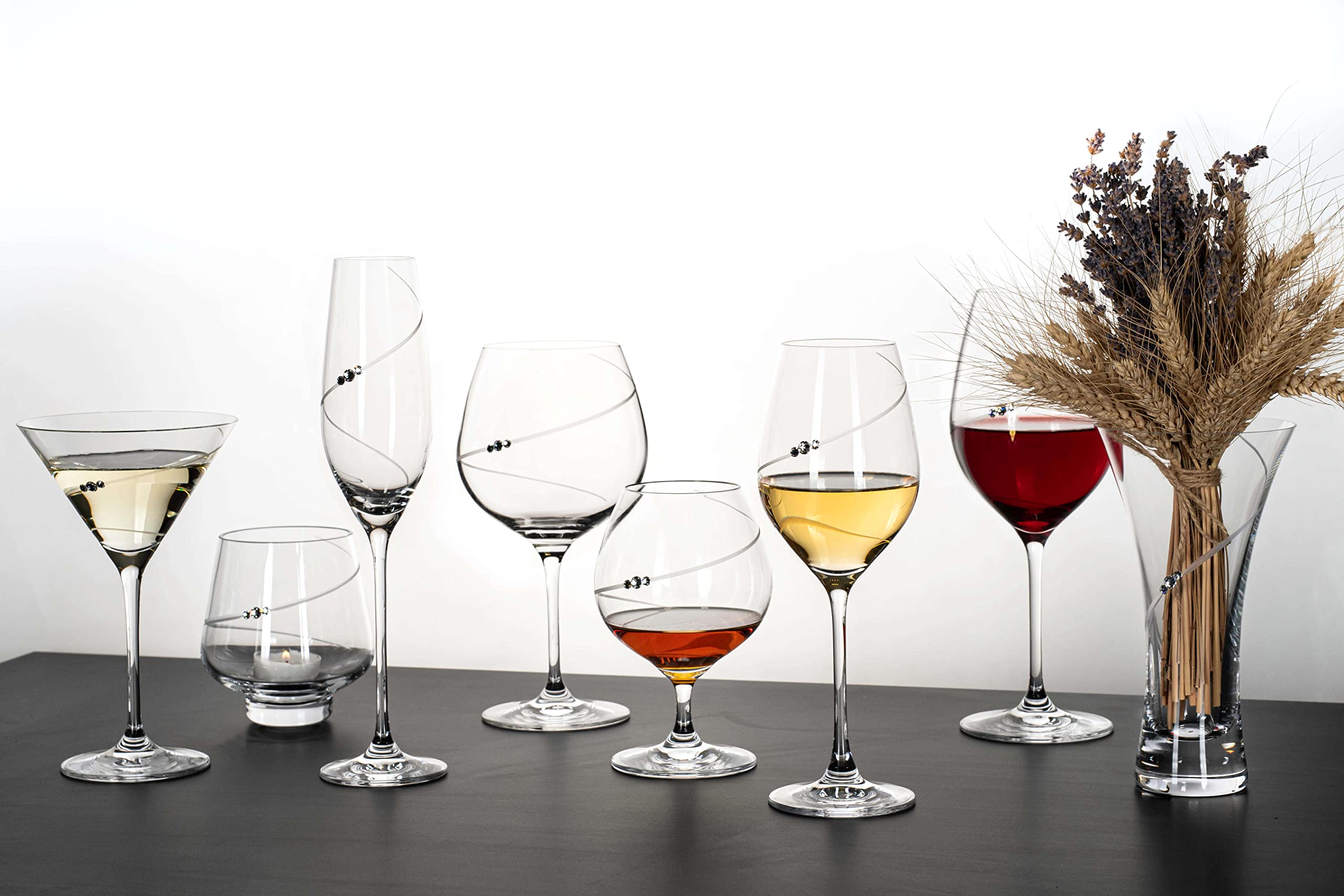 DIAMANTE Set of 4 Champagne Flutes Prosecco Glasses- ‘Silhouette’ Hand Cut Design with Swarovski Crystals - Image 3