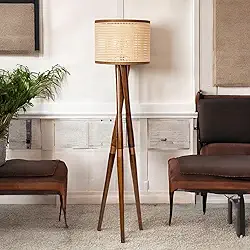 D+MOB Luminária de Chão Bellissima com Cúpula em Tela e Estrutura Tripé em Ferro Acabamento Cobre – Design Moderno e Sofisticado (Palha Sintetica)