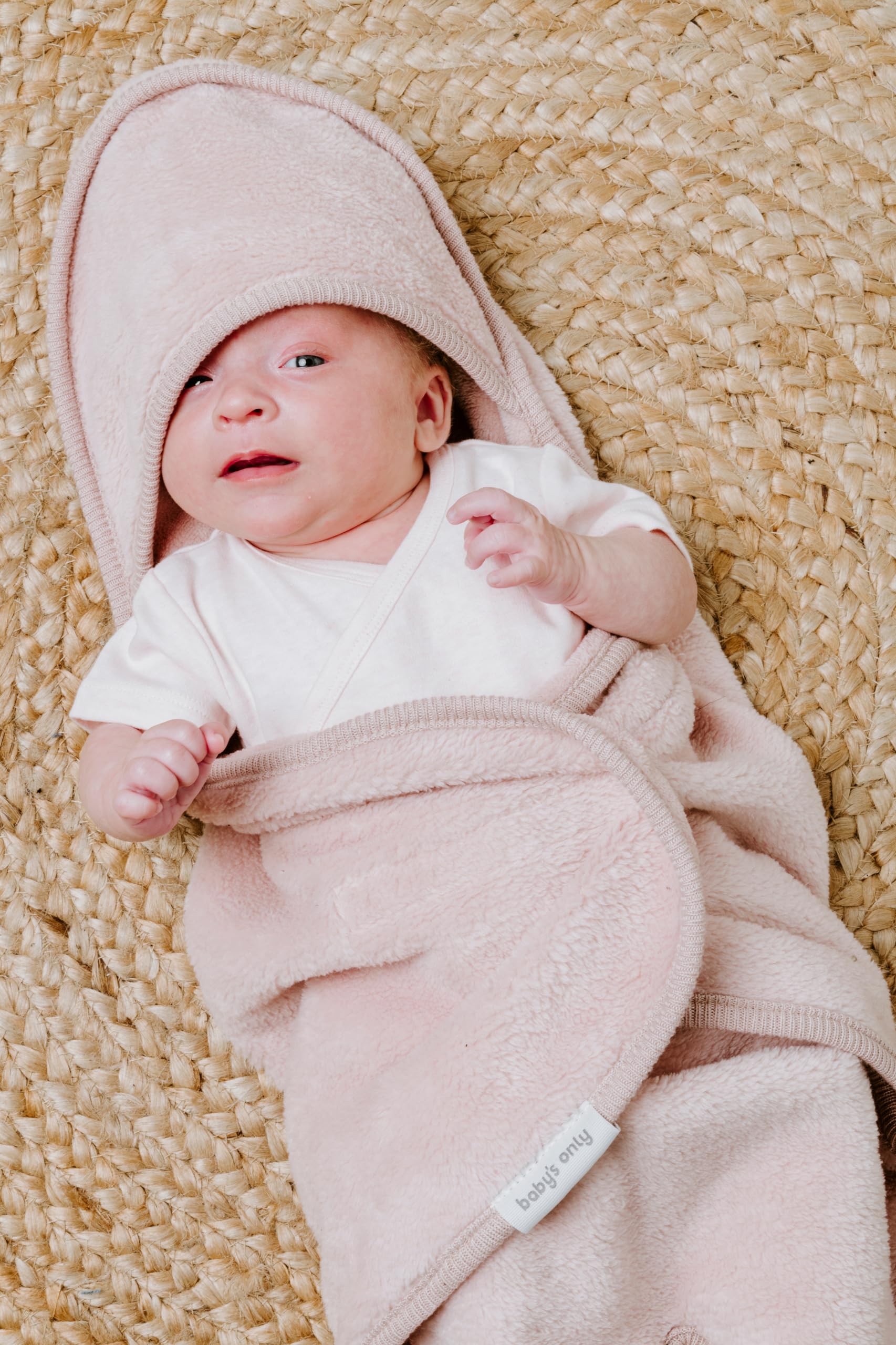 Baby's Only - Kocyk niemowlęcy z kapturem with feet Cozy - Old Pink