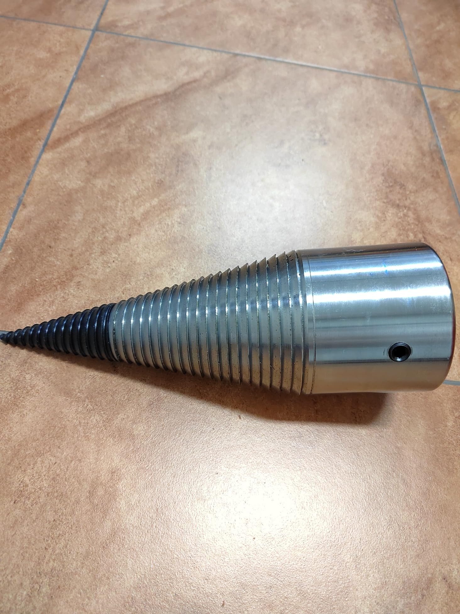 Generisch 100mm RECHTSGEWINDE + NUT Drillkegel Holzspalter Kegelspalter alle Aufnahmen (Bohrung 50mm + Nut)