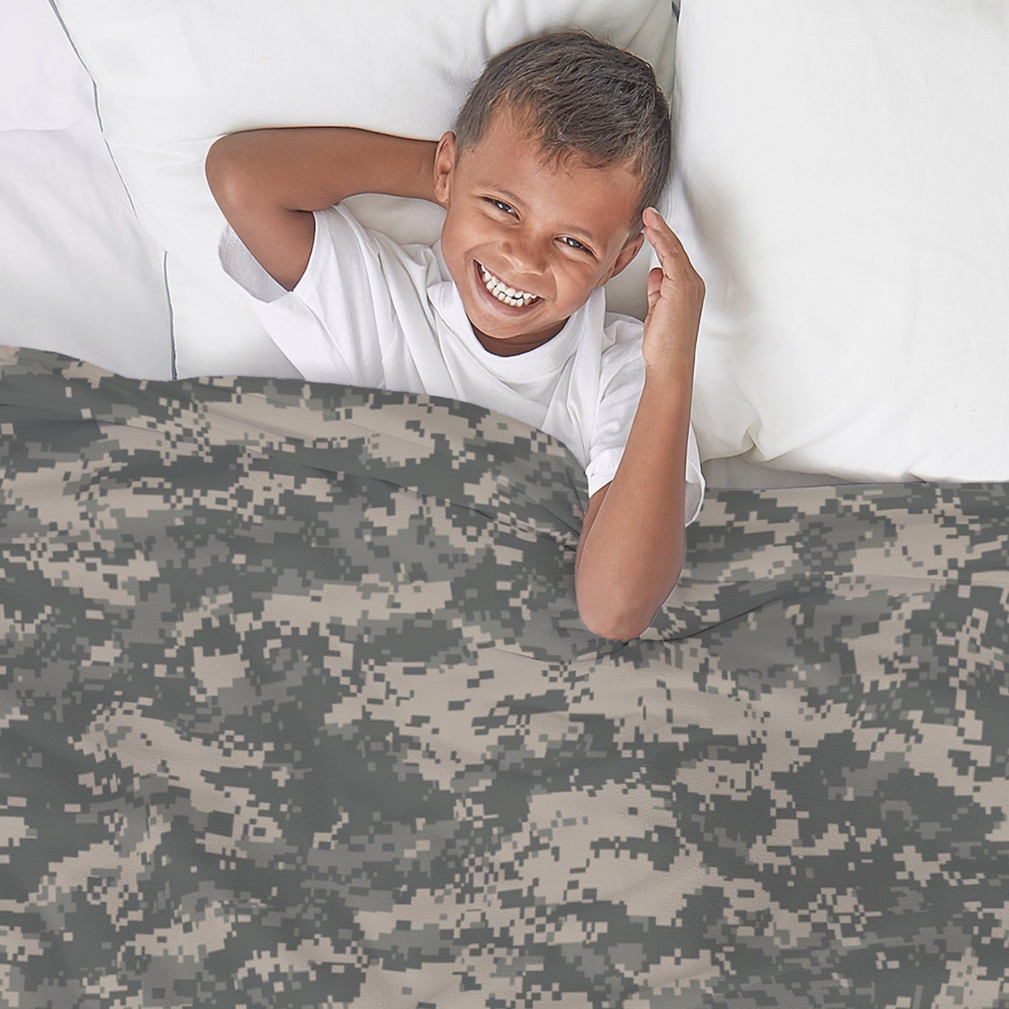 Amazon.com: CafePress Digital Camo Throw Blanket Super Soft Fleece