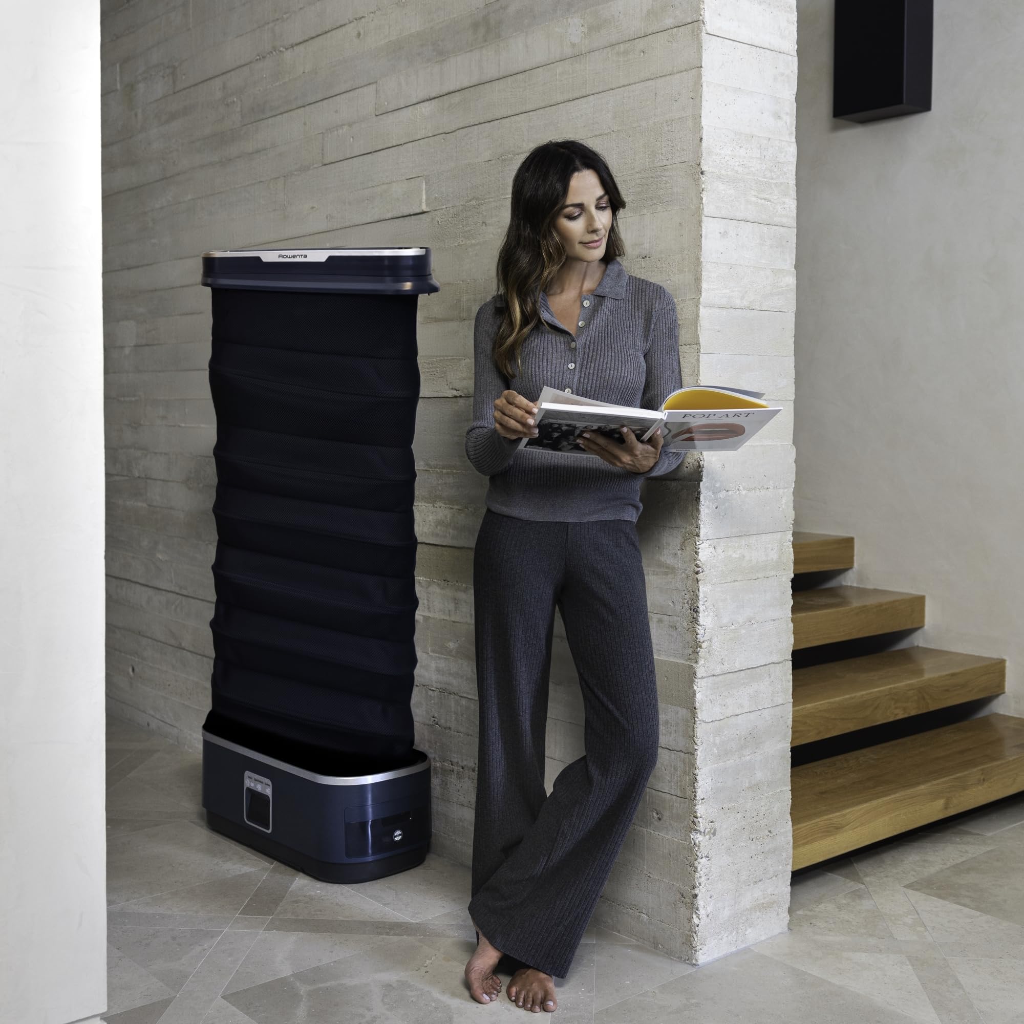 Rowenta Care For You First - Robot de planchado 1500 W, bajo consumo energético, elimina arrugas, desinfecta, refresca y elimina olores, hasta 3 prendas, diseño compacto, incluye accesorios, YR2020