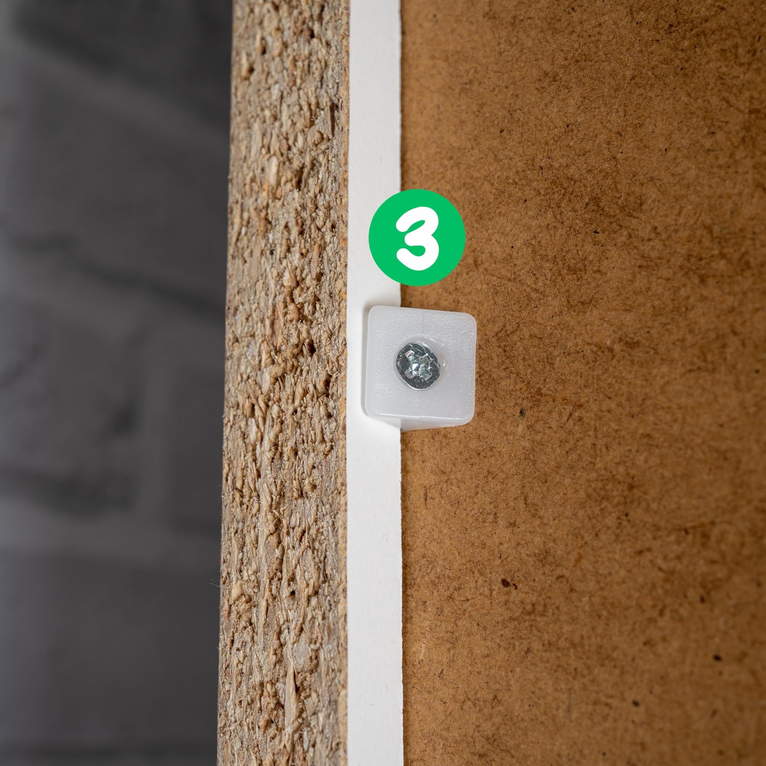 Cunei per mobili per fondi di cassetti e schienali di armadi, 30 cunei, incl. viti per legno M2 x 16 mm, in bianco, in plastica, angolare a L 14 x 9 mm, connettore per pannello posteriore dell'armadio