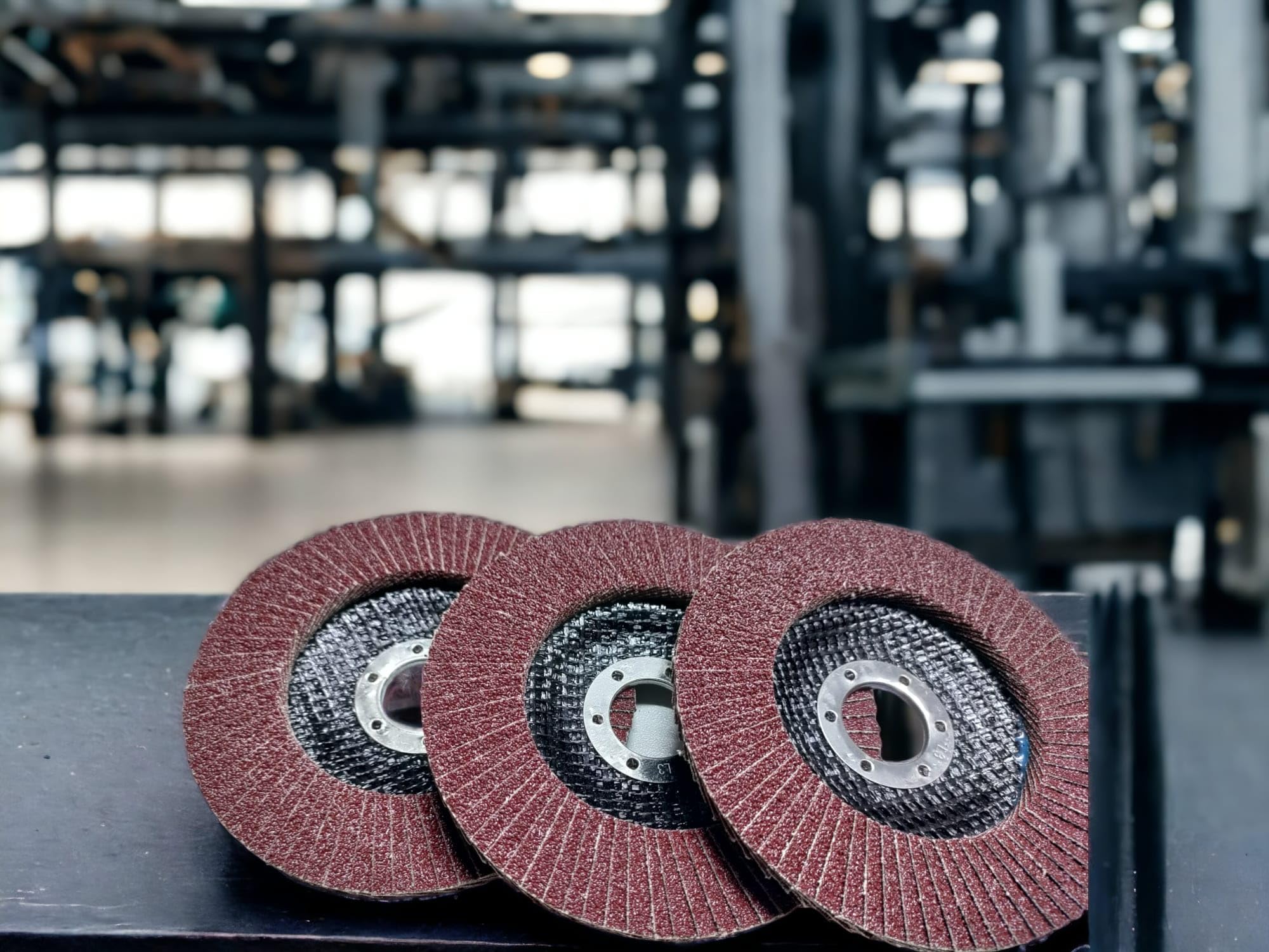 3 Dischi abrasivi lamellari per smerigliatrice angolare 115 mm per smerigliare ferro legno e marmo 4 grane disponibili (p60)