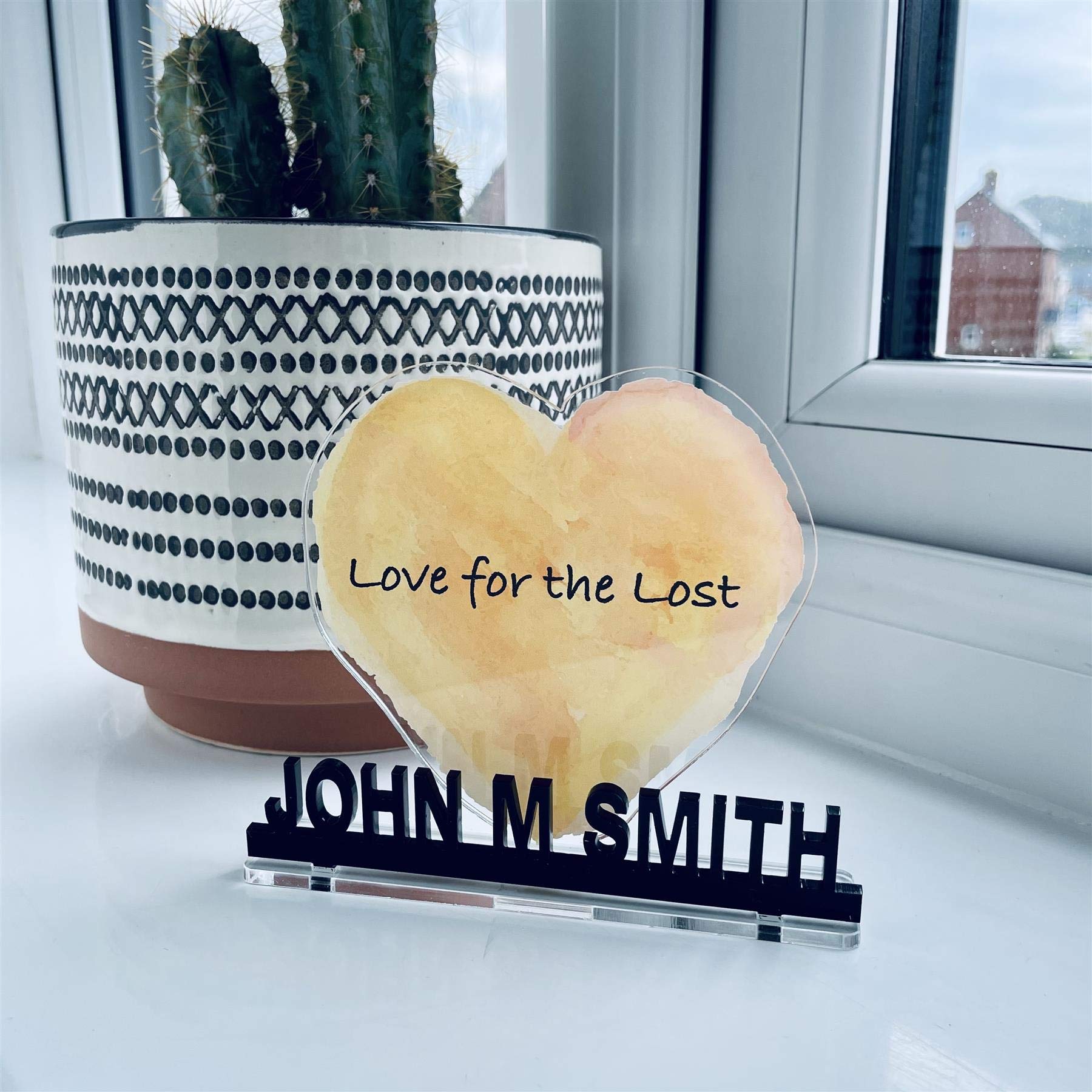 Nombre personalizado amor para el corazón amarillo perdido, adorno para decoración del hogar, regalo para el amor, regalo – mediano
