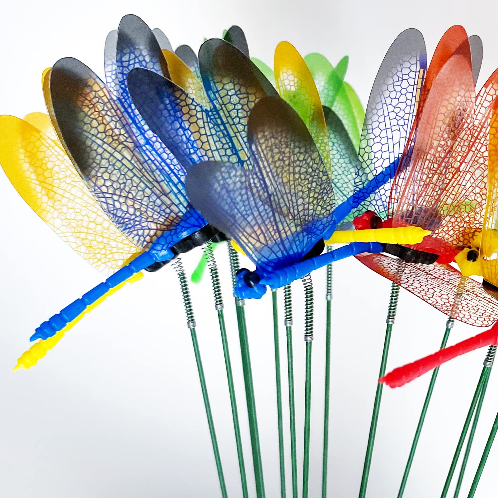 12 estacas de decoración de jardín de libélula – Púas florales de mosca de dragón falsa para decoración de tartas, libélulas – Mosca de dragón 3D para interiores y exteriores, regalo