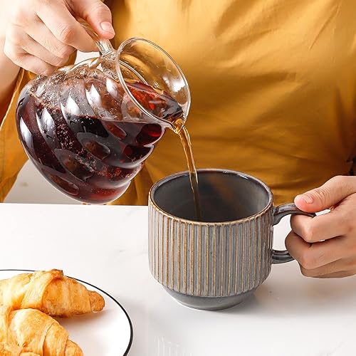 Vista 61 de Hasense Juego de 4 tazas de café de cerámica con soporte, 15 onzas, apilables, grandes, de porcelana, acanaladas, para capuchino, té, cacao