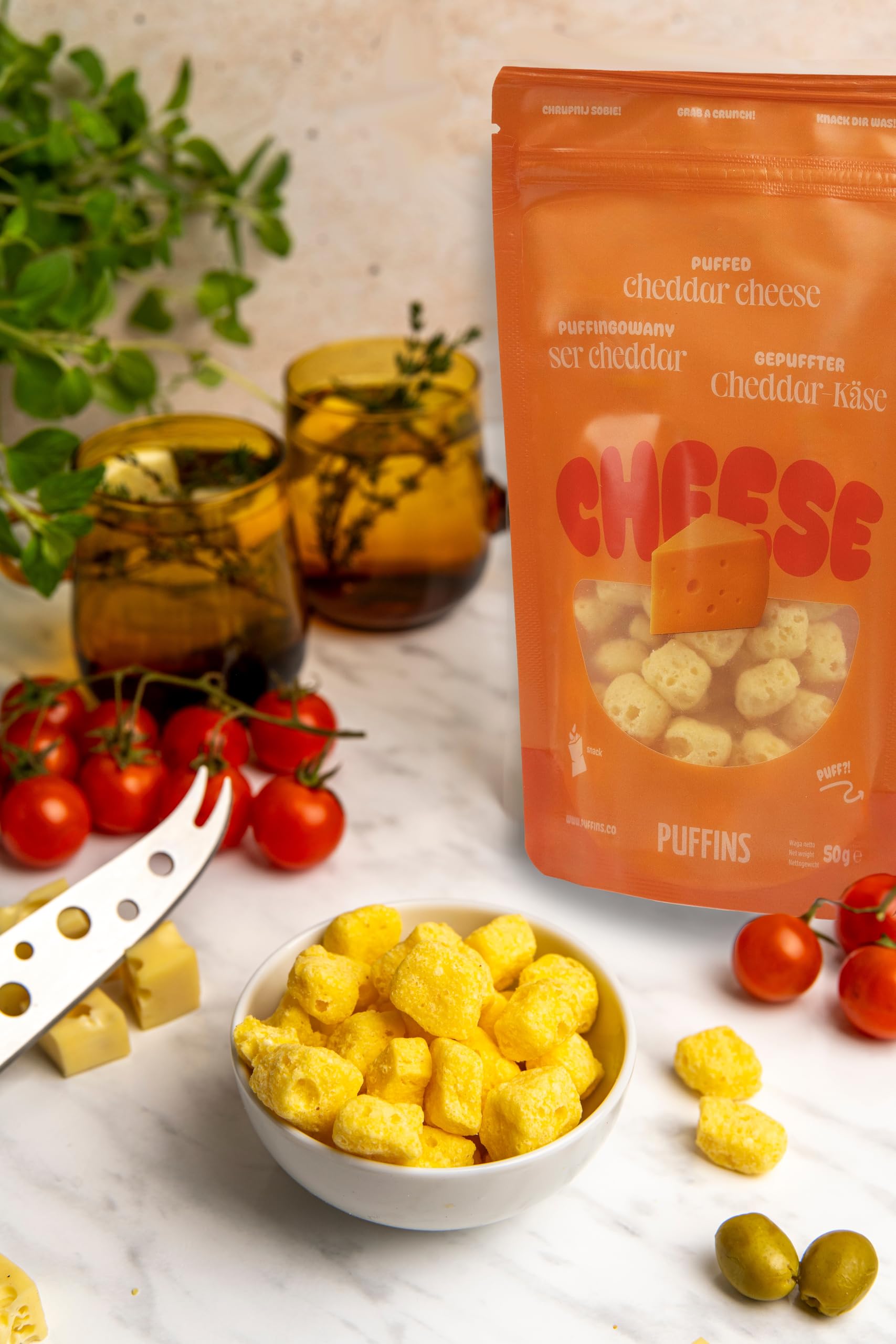 PUFFINS - Crispy Cheese Keto Snack - Cheddar Cheese - 100% sera - bez cukru, GMO, węglowodanów - przekąska białkowa - zdrowe przekąski dla dzieci i dorosłych, bezglutenowe, wysokobiałkowe - 4x50g