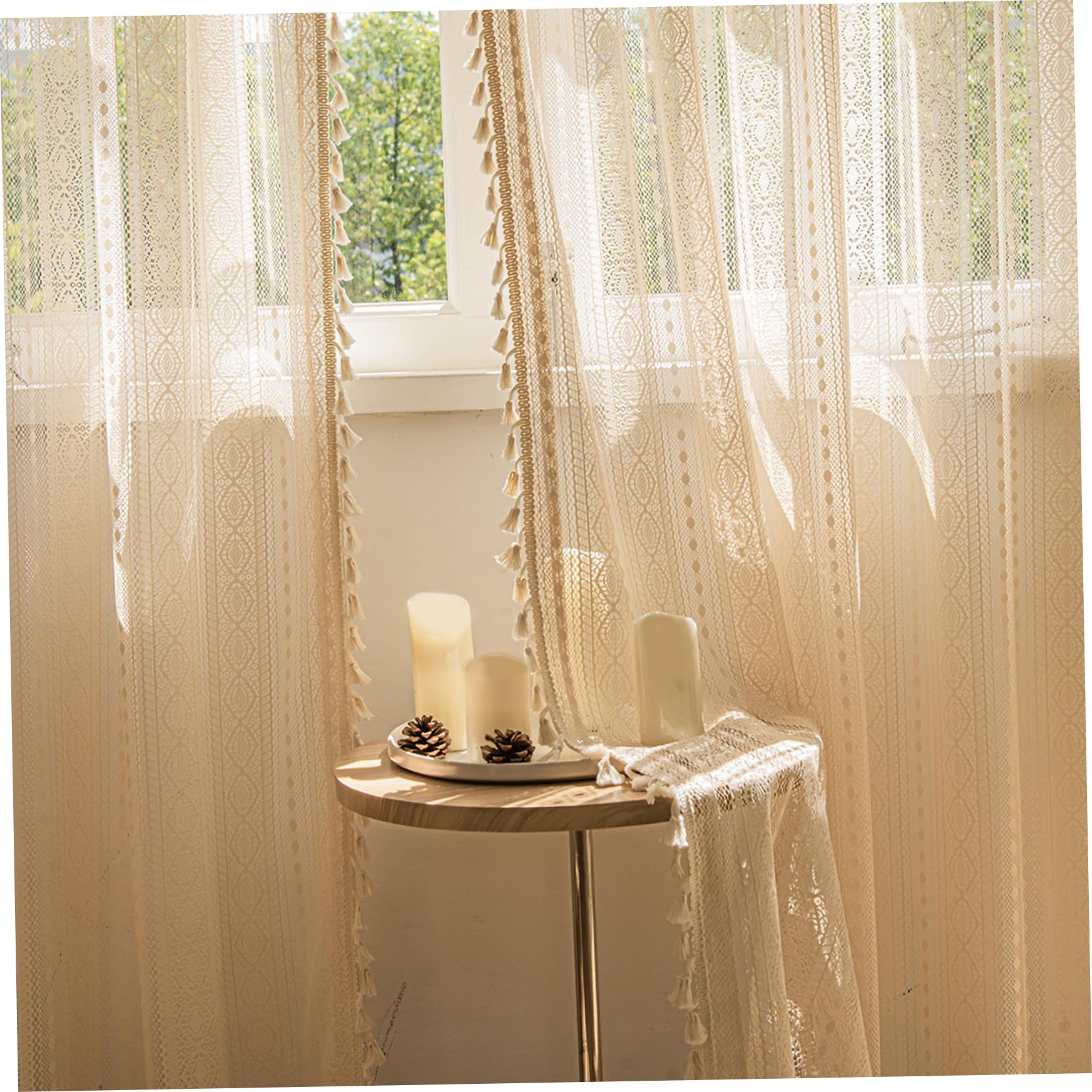 Cortinas Boho de Encaje semi traslúcidas que filtran la luz con hermosas borlas