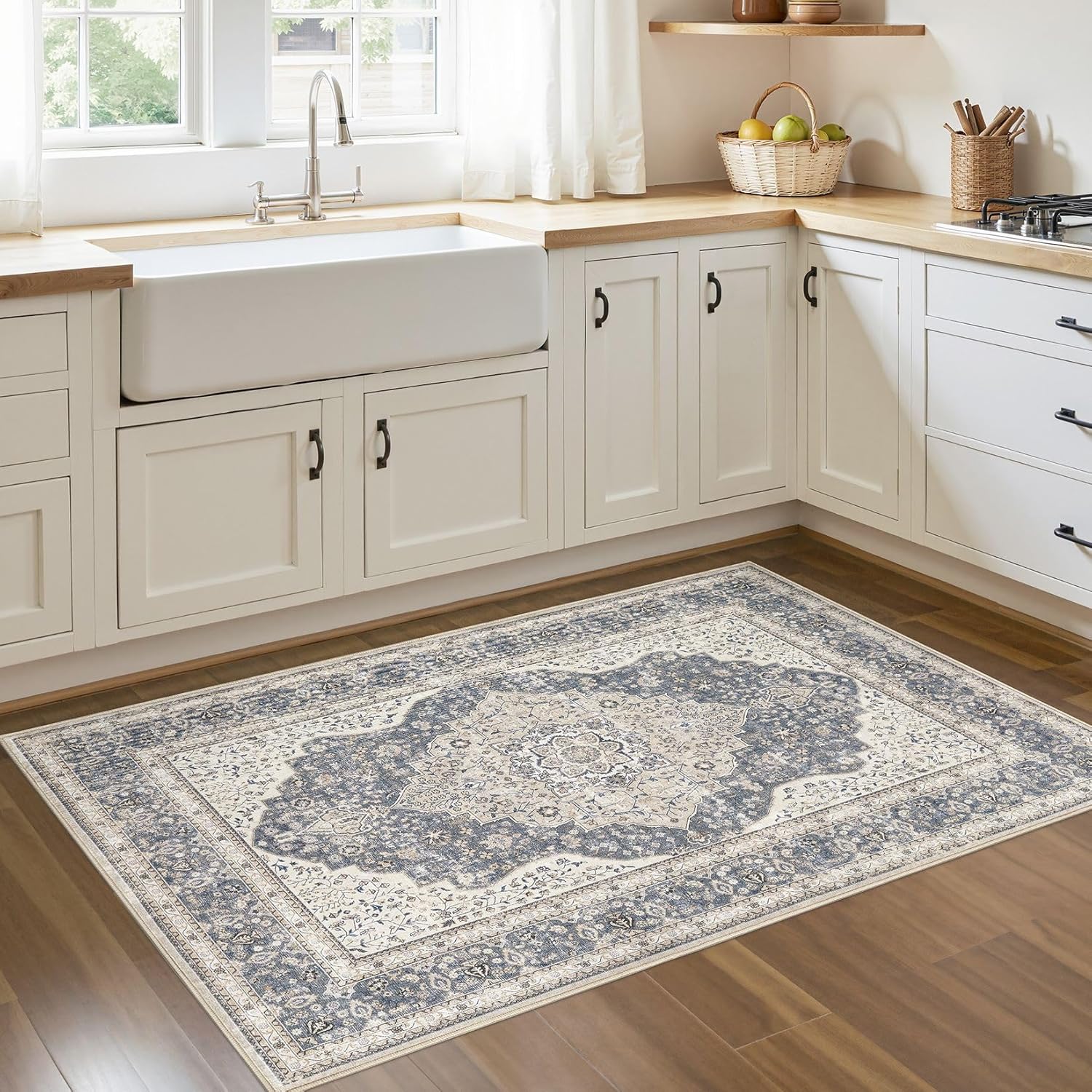 3x5 Washable Entryway Rug: Non-Slip Soft Indoor Throw Area Rug for Living Room Bedroom Kitchen, Boho Floral Distressed Durable Carpet for Hallway Bathroom Laundry Home Decor (Blue/Beige)