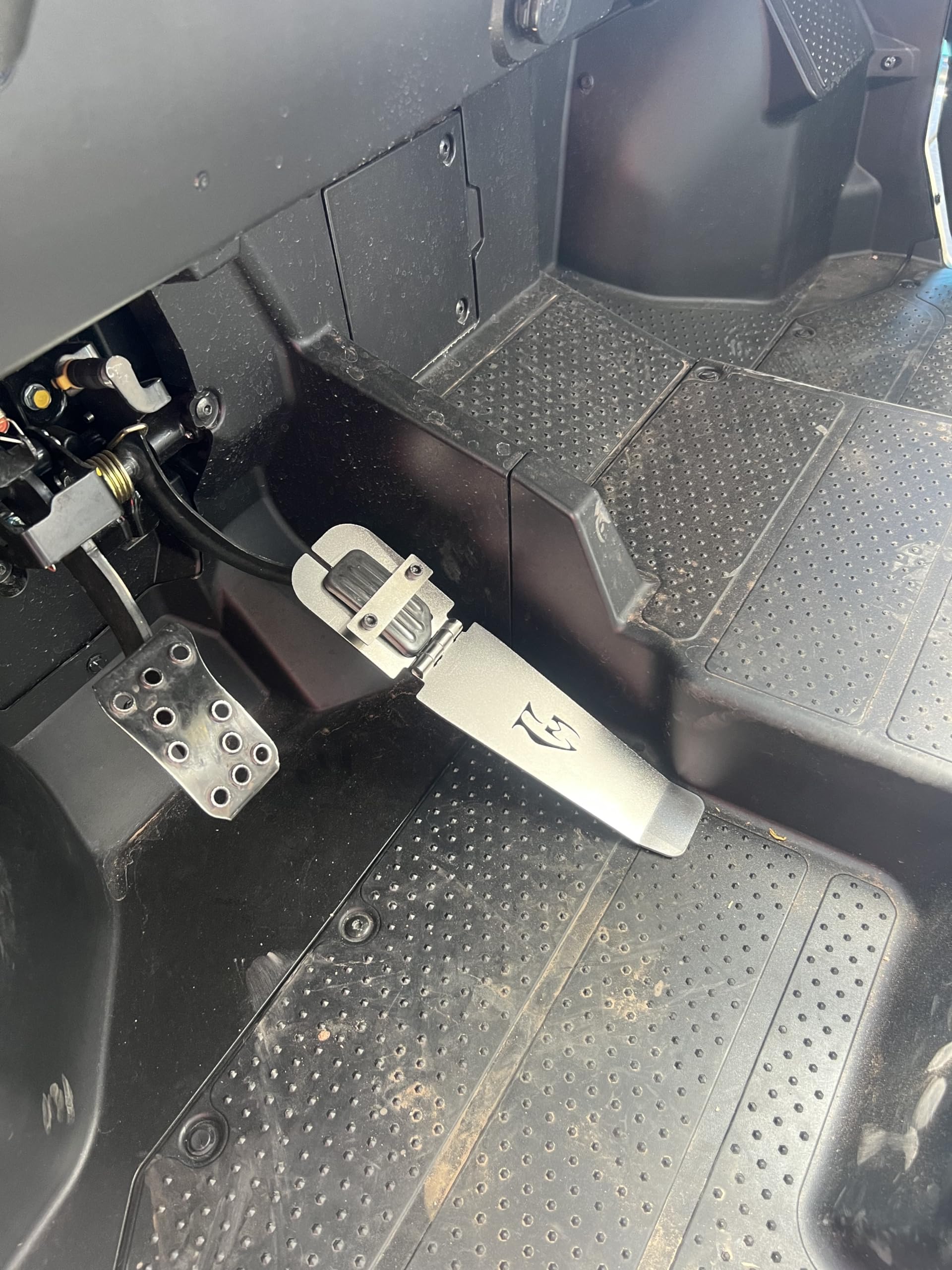 ThrottleMAXX Silver UTV Footrest, Drivers Side, Stainless Steel, Compatible with Honda Pioneers