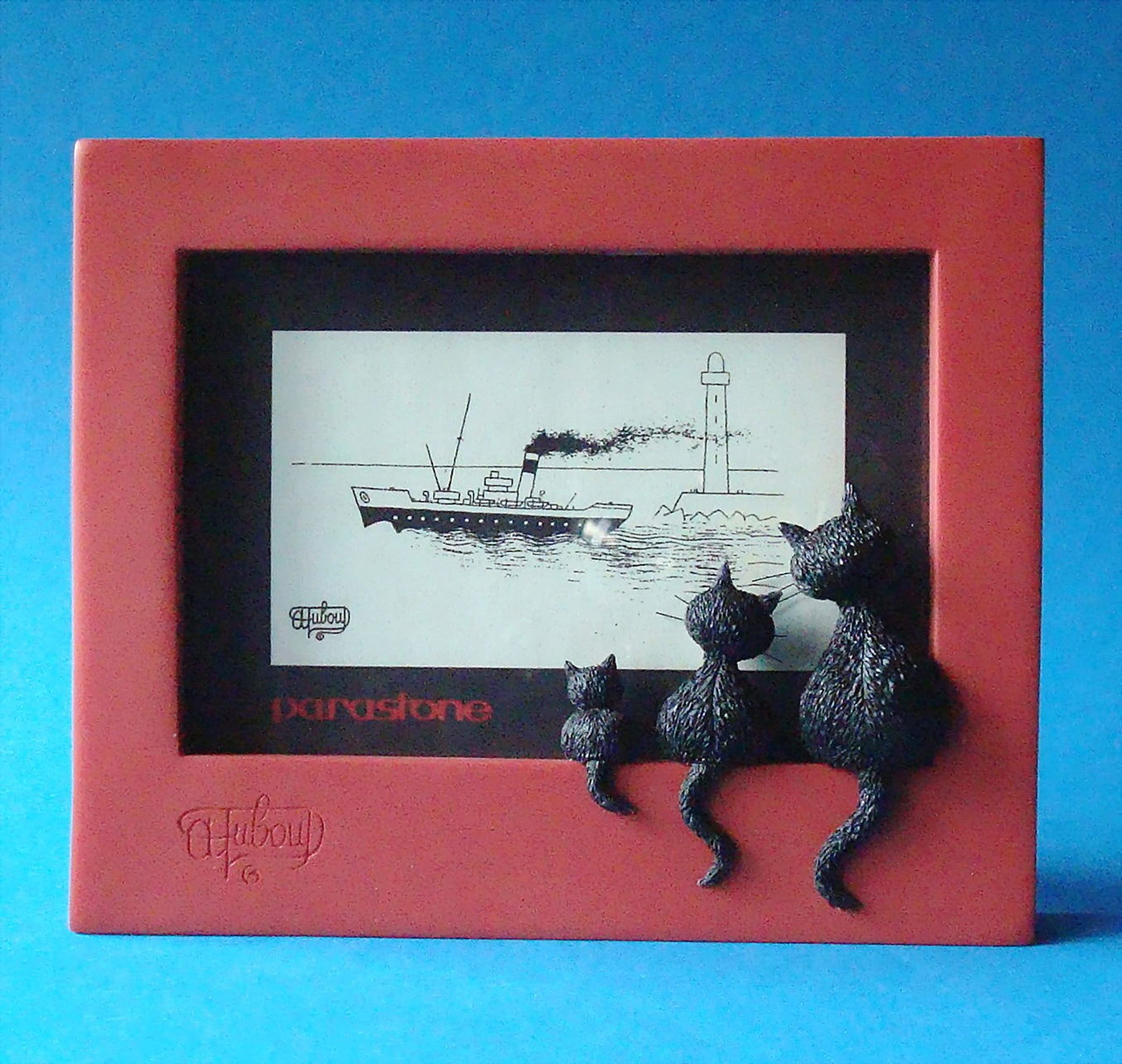 Adorable Red 3.5 x 5 Inches Wooden Frame Les Cats De Dubout Les Guetteurs DUB42 with Three Cats