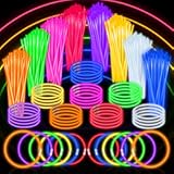SpringFlower 200Pcs Ultra Bright Glow Sticks, Glow Sticks Bracelets For Kids Party Favors, Glow in The Dark Party Supplies, Glow Decorations, Neon Party Favors Glow Party, Wedding, Birthday