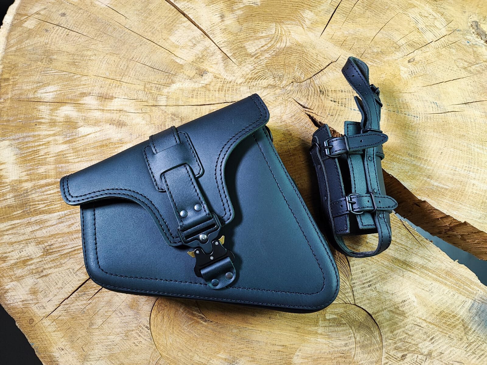 Diablo Black Seitentasche für Harley Davidson Getränkehalter Fat Bob Reisetasche