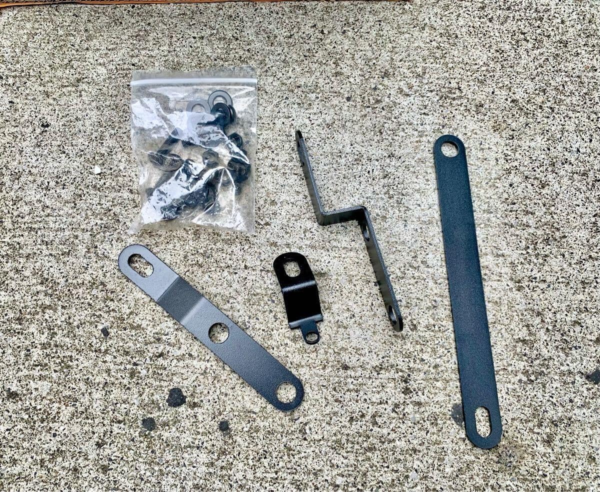 1品限りZ900RS アンダーカウル 社外品 綺麗に仕上がってます 取付金具付属