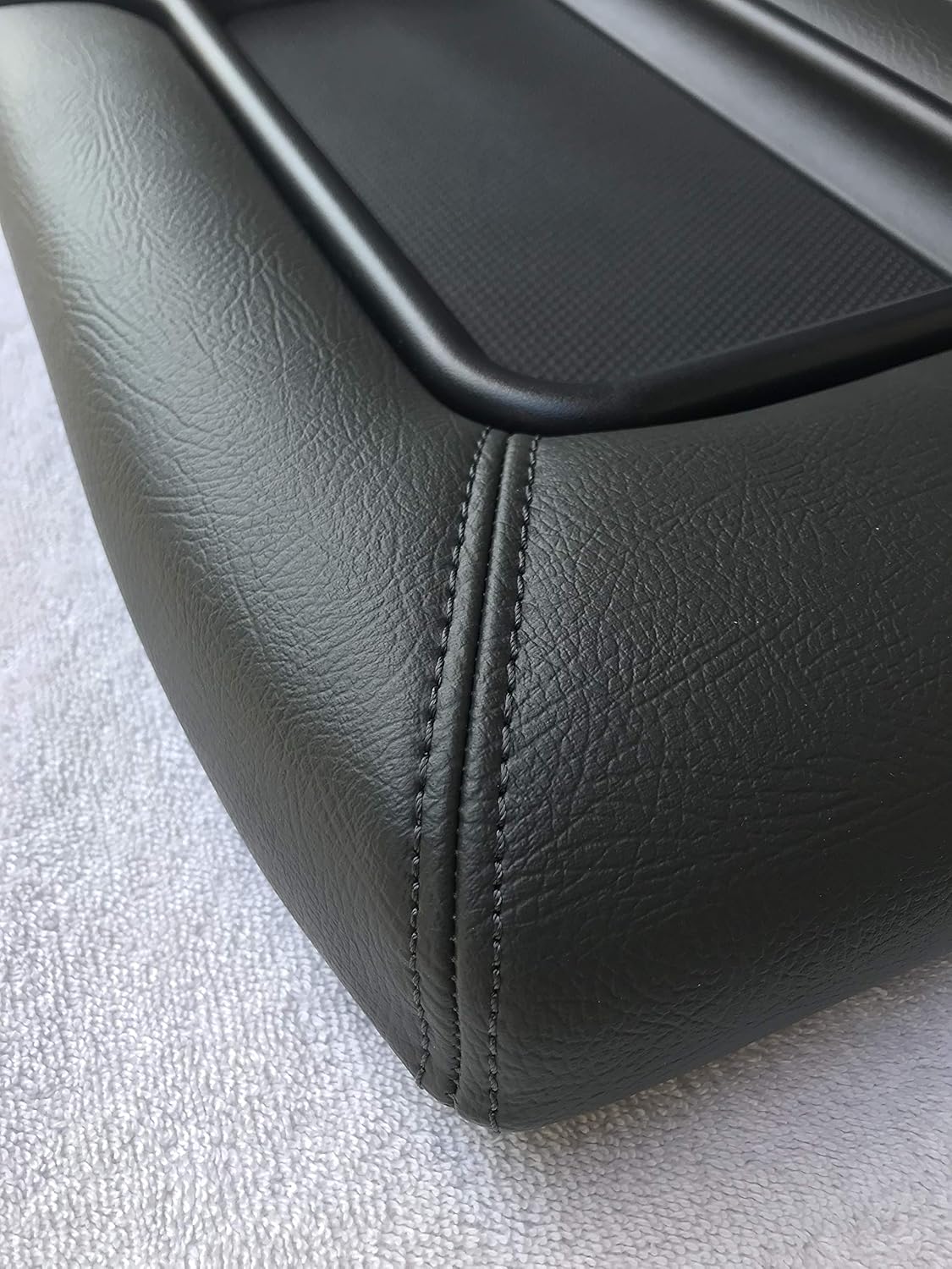 Made in U.S.A Center Console Storage TOP LID ARMREST Replacement KIT REDESIGNED Dark Grey FITS 1999-2007 Silverado Sierra Tahoe Avalanche Suburban
