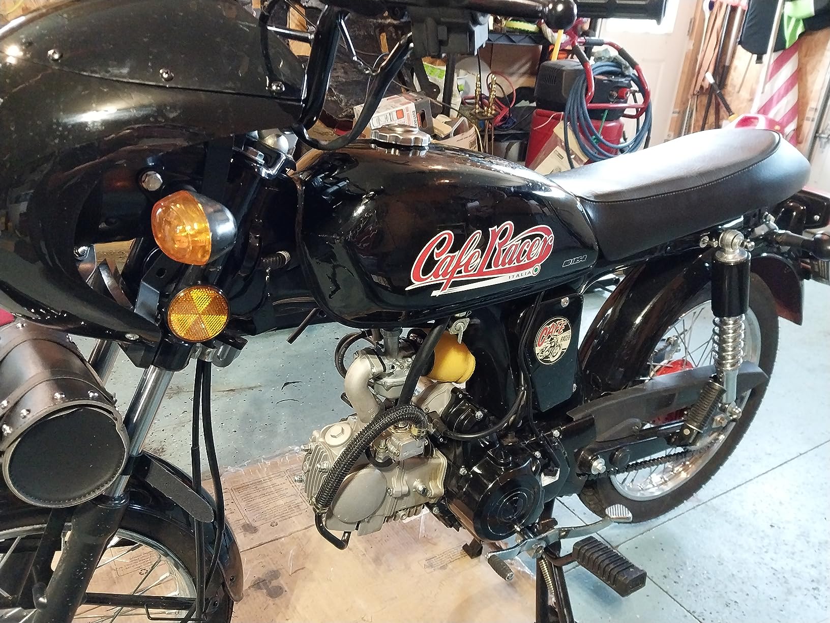 Amazon.com: 2 Cafe Racer Italia 9