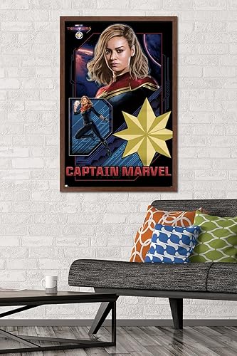 Miniatura 49 de Trends International Marvel The Marvels - Póster de pared de Capitán Marvel, 22.37 x 34.00 pulgadas, versión enmarcada en negro Versión con marco