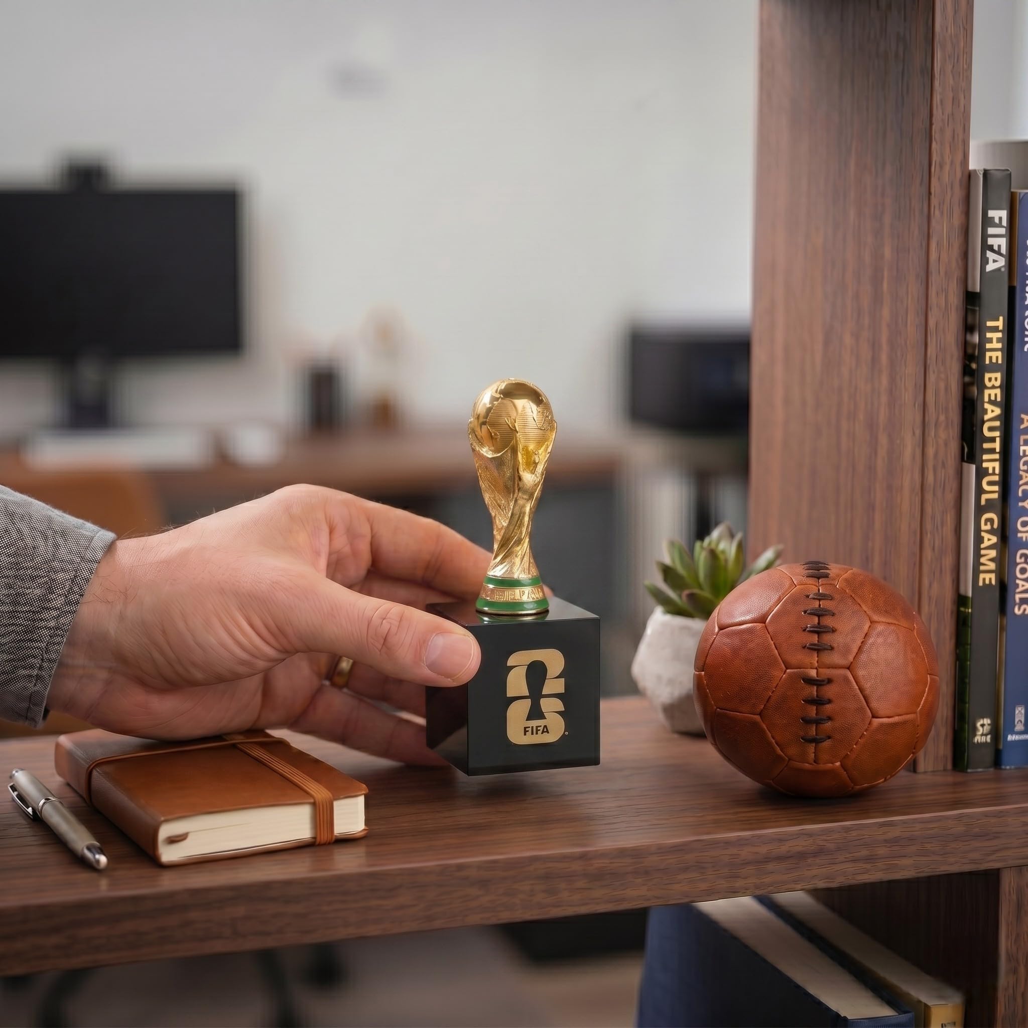 Amazon.co.jp: 公式FIFAワールドカップ2026版 - 4インチ 3Dトロフィー