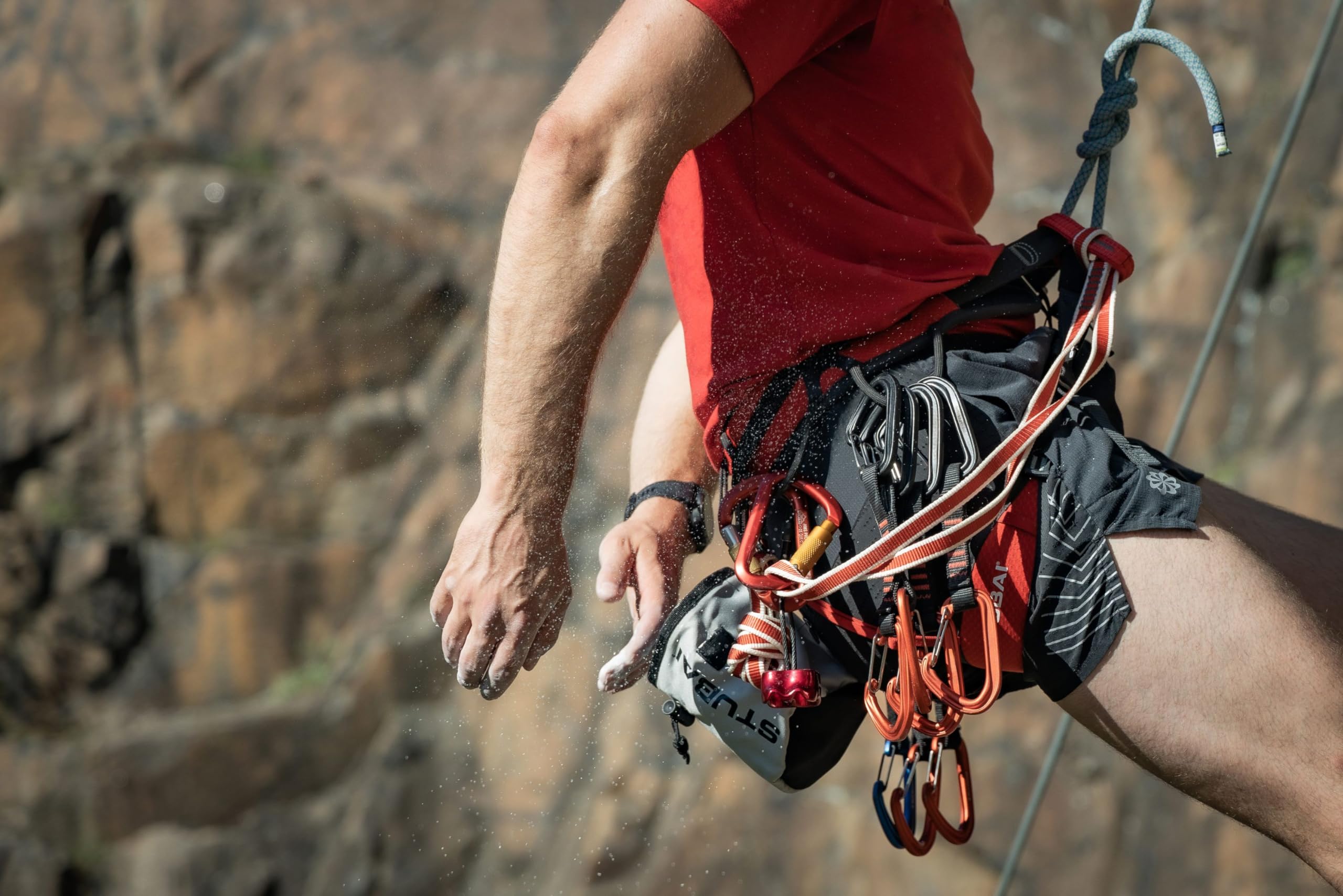 STUBAI Bergsport Magnesiumpulver 10 x 200 g Beutel | Mischung aus Blöcken & Pulver | staubarm, super trocken, wiederverschließbar | für Klettern, Bouldern, Turnen, Fitness, Gewichtheben, Crossfit