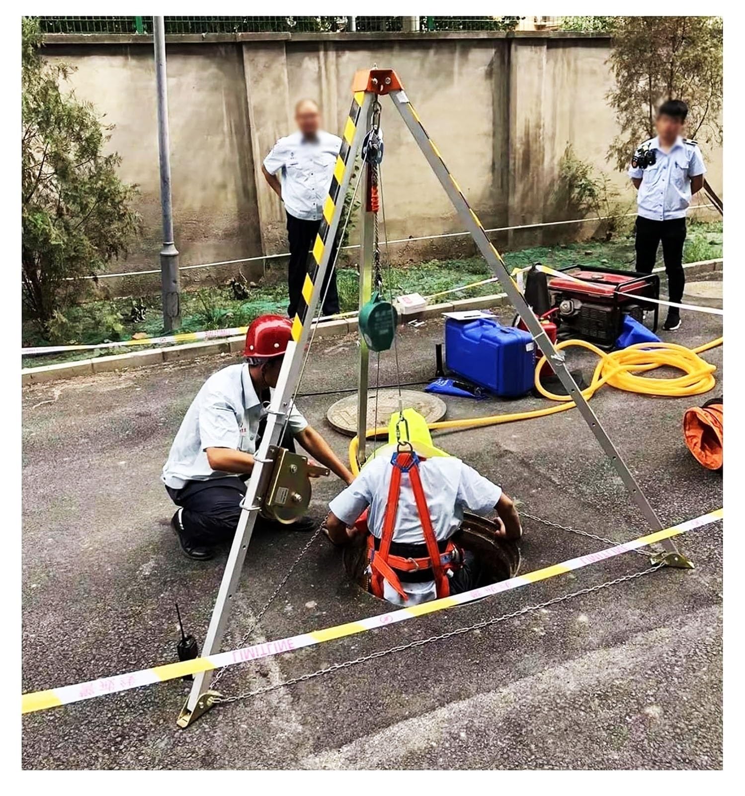 BYFSRUS Emergency Tripod Rescue Kit for Confined Spaces Adjustable Tripod with Winch & Fall Protection Device HeavyDuty Rescue Tripod for Safety and Recovery Operations