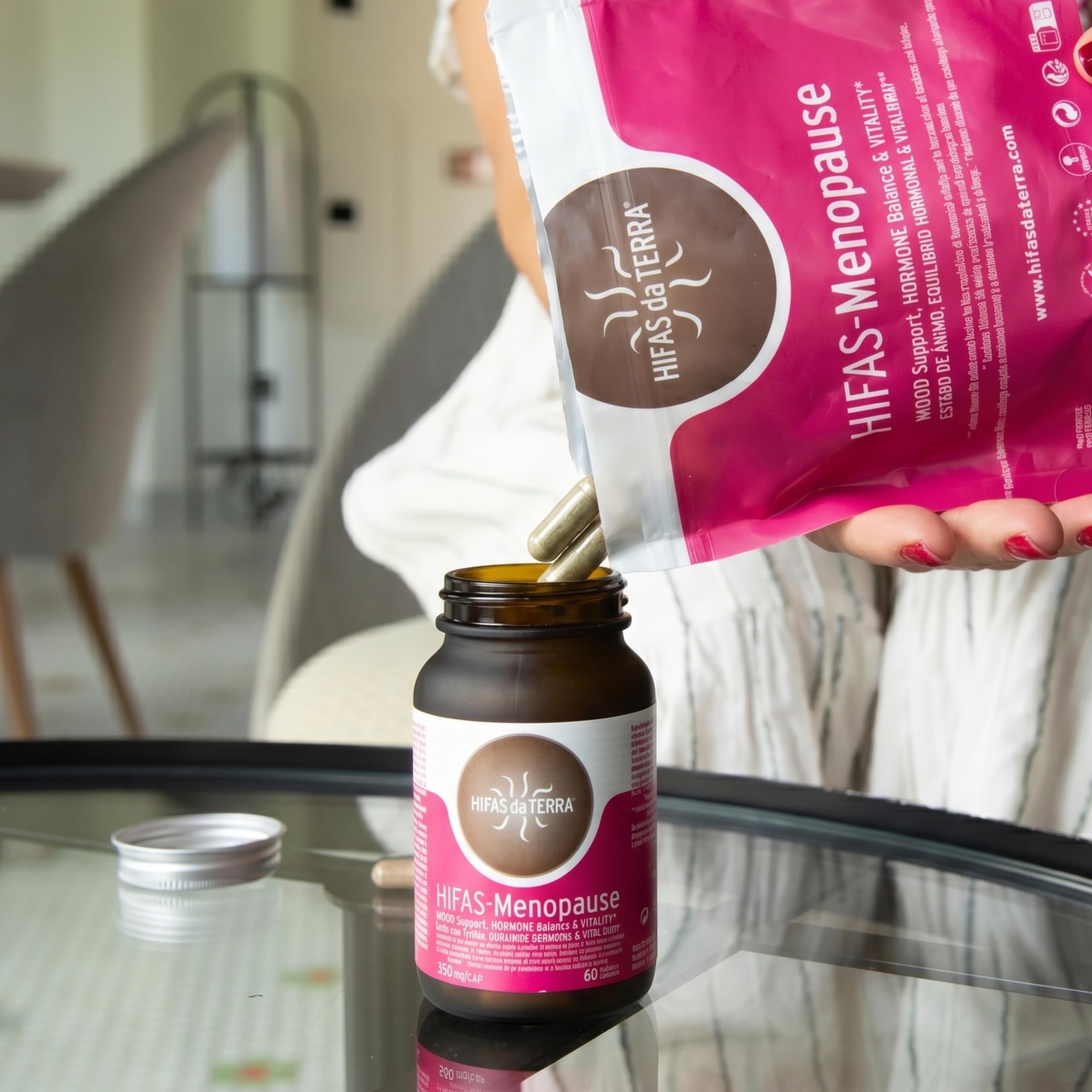 HIFAS DA TERRA - HIFAS-Menopause Suplemento para Menopausia con Extractos Puros de Reishi, Melena de León, Cordyceps y Ashwagandha (Bote Vidrio: 60 cápsulas)