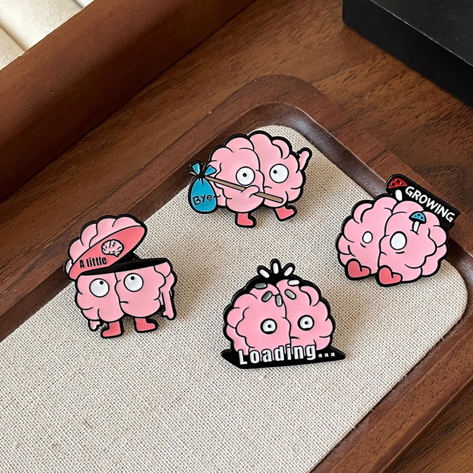 4PCS Fun Brain-Shaped Metal Pins - Neuroscience Enthusiast Gift, Clothing & Bag Accessories with Cute Expressions (Loading, Bye, Growing, A Little)
