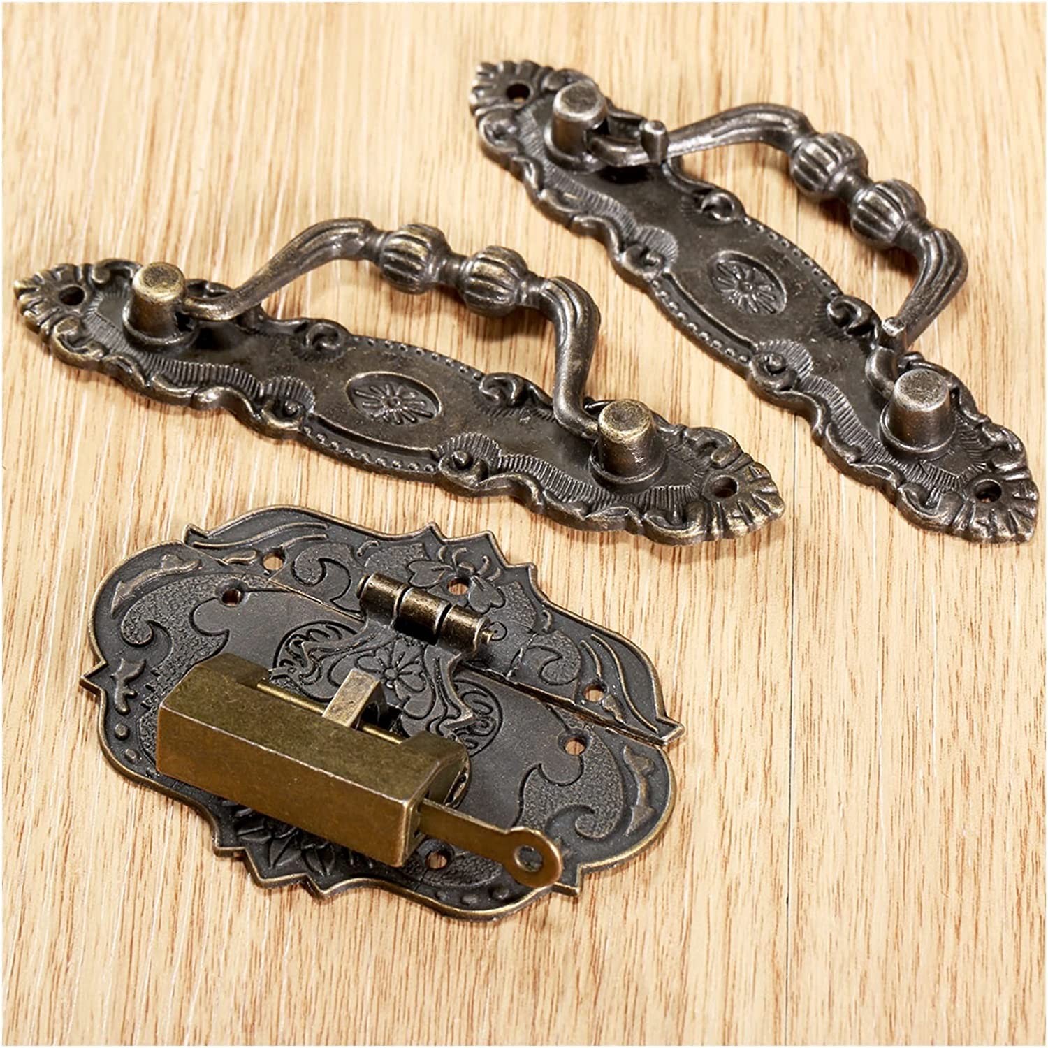 Hebilla de bloqueo segura, pestillo de ojo de gancho con hebilla de cierre retro antiguo, manija de gabinete de muebles de 2 piezas + caja de joyería de bronce de 1 pieza Cerradura antigua china + 1 h