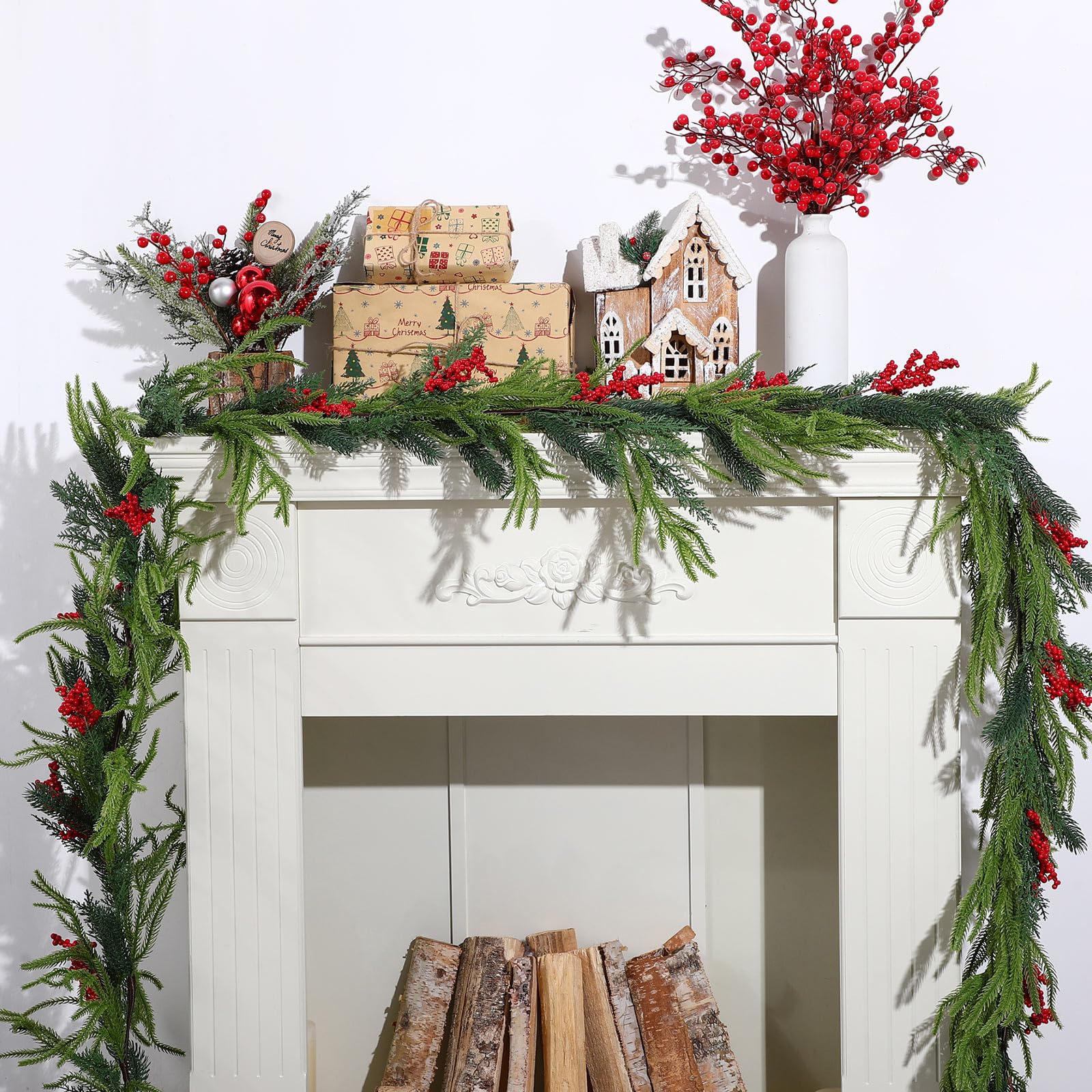 Wavwavw Guirnalda de pino artificial de Norfolk de 9 pies, guirnalda de cedro de invierno, guirnalda de Navidad para Navidad, invierno, hogar, oficina, chimenea, centro de mesa (bayas rojas)