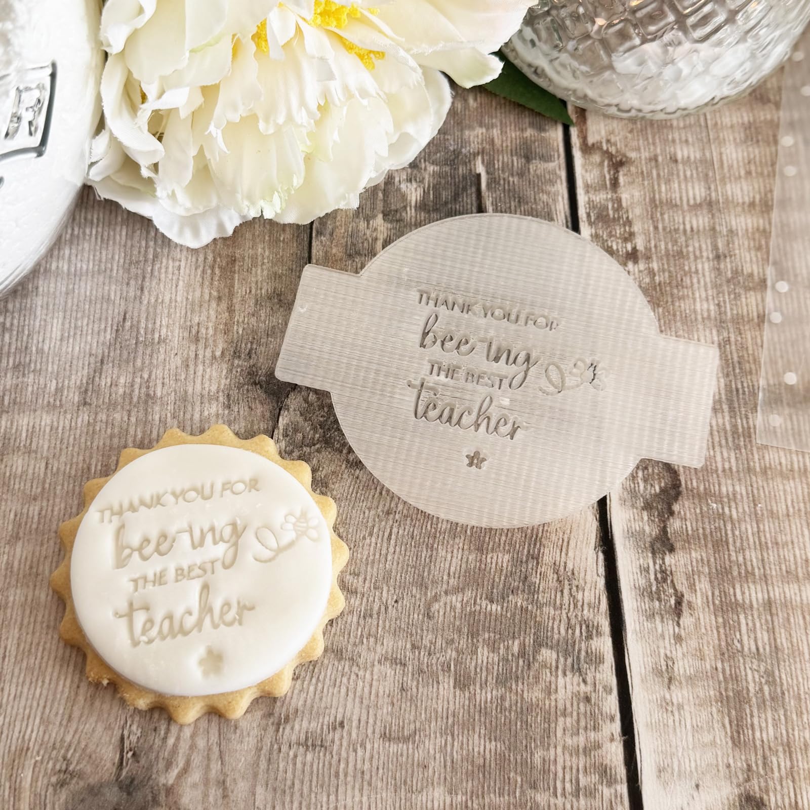 Personalised Teacher Appreciation Fondant Icing Cupcake Embosser – Custom Thank You Gift – Baking Stamp for Teachers